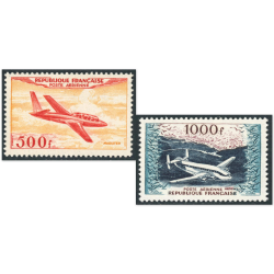 POSTE AÉRIENNE N°32 ET 33 "MAGISTER" ET "PROVENCE" TIMBRES DE FRANCE NEUFS**