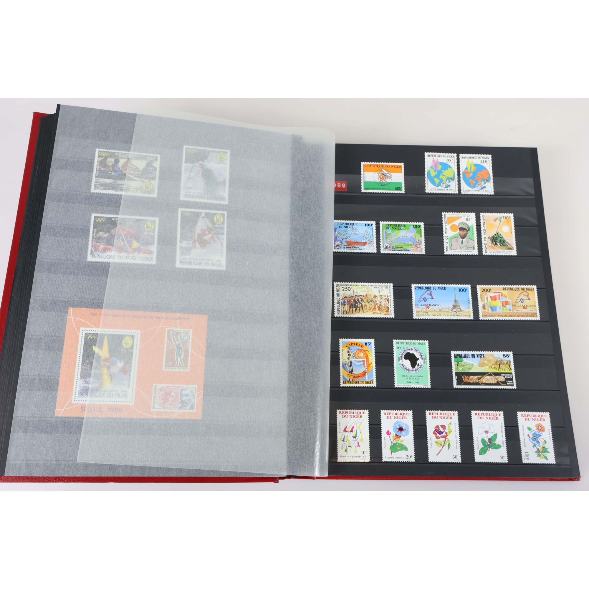 COLLECTION SUIVIE DE LA RÉPUBLIQUE DU NIGER DE 1983 À 1998 TIMBRES NEUFS**