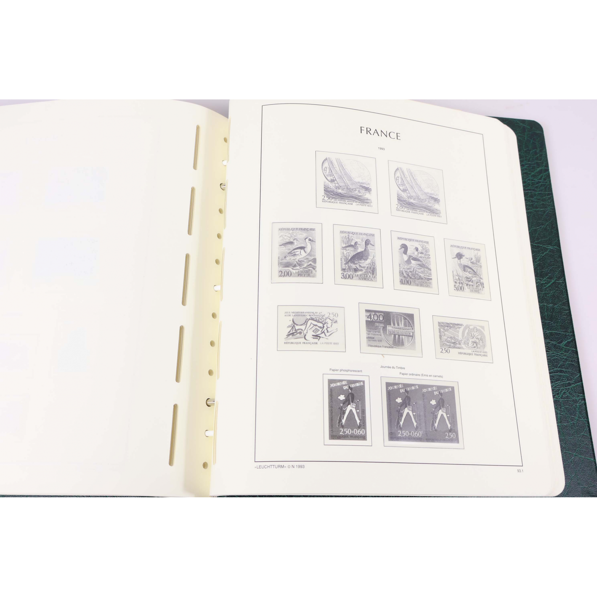 CLASSEUR HAUT DE GAMME LEUCHTTURM POUR UNE COLLECTION DE FRANCE DE 1981 À 1994