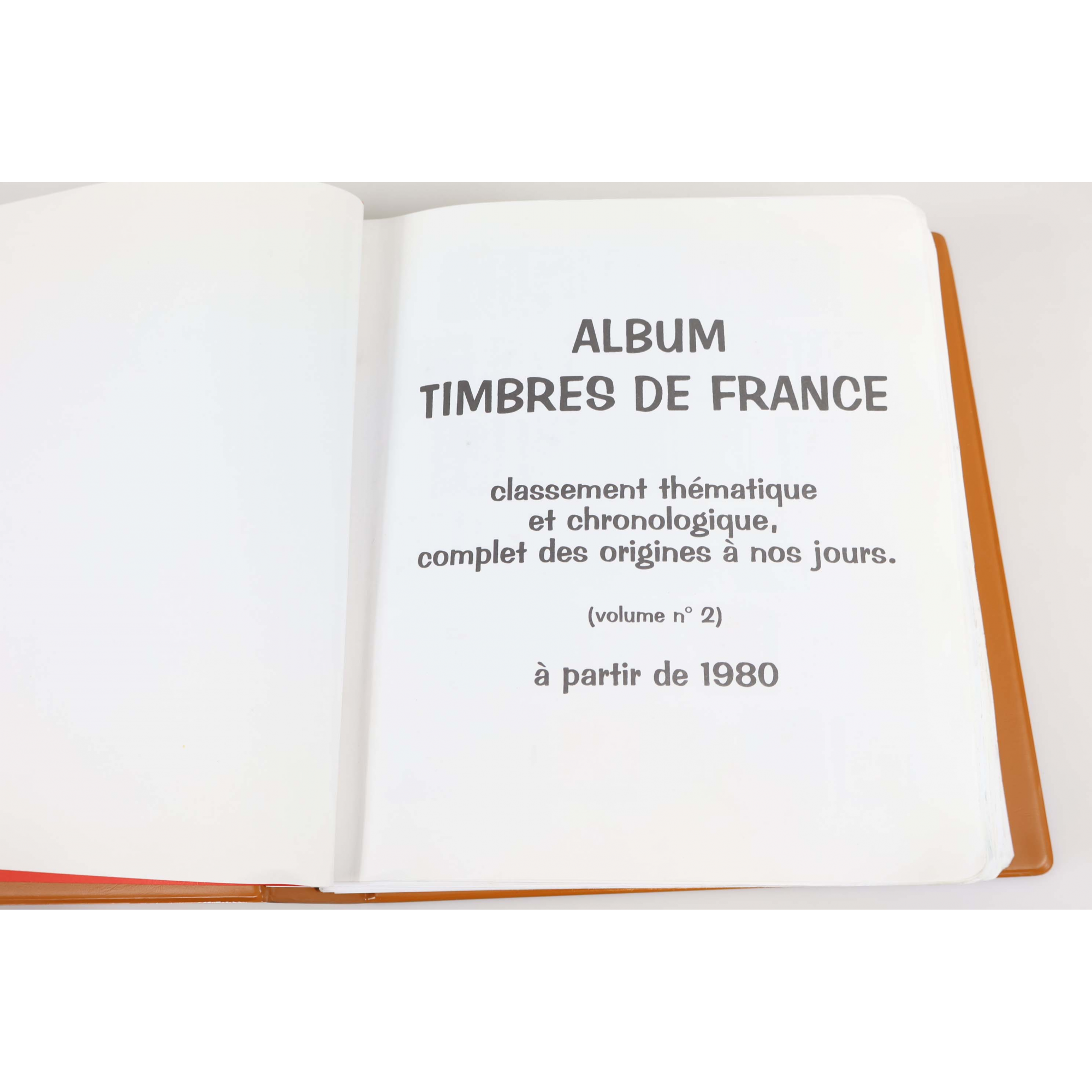 CLASSEUR ORIGINAL AVEC FEUILLES PRÉ-IMPRIMÉES POUR UNE COLLECTION DE FRANCE