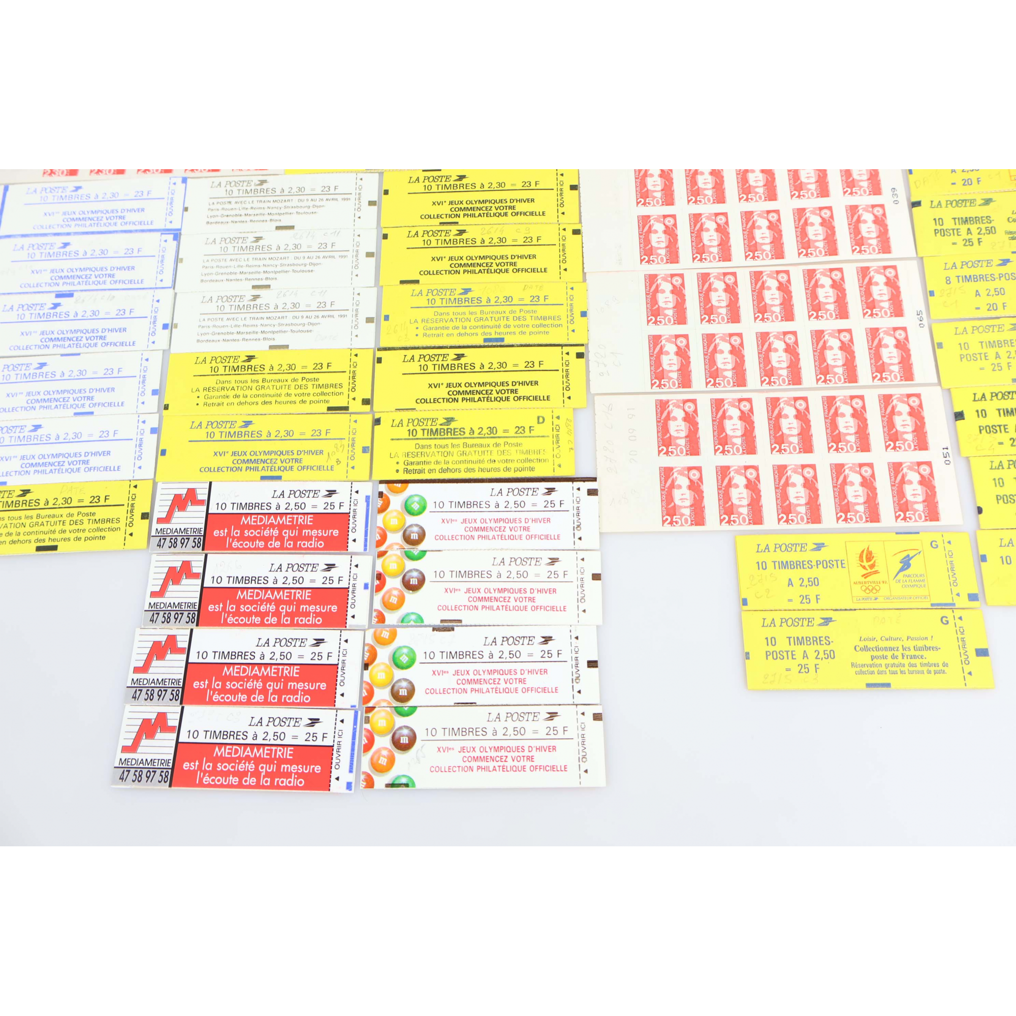 LOT DE CARNETS EN FRANCS TRIÉS POUR COLLECTION OU AFFRANCHIR FACIALE 2140FFR