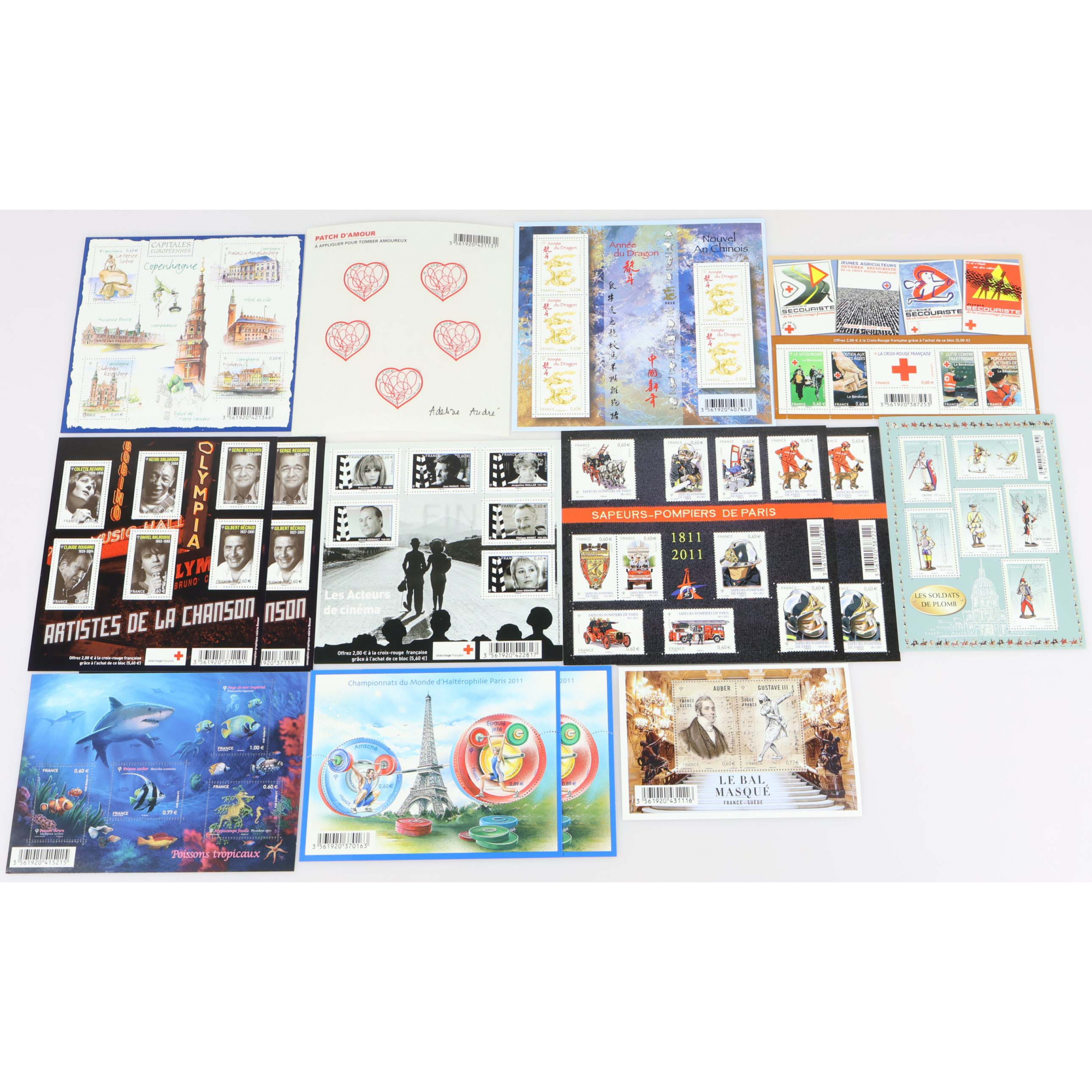 LOT DE BLOCS-FEUILLETS MAJORITÉ DE 0.6€ TIMBRES NEUFS** ANNÉES 2011/12 FAC 44€