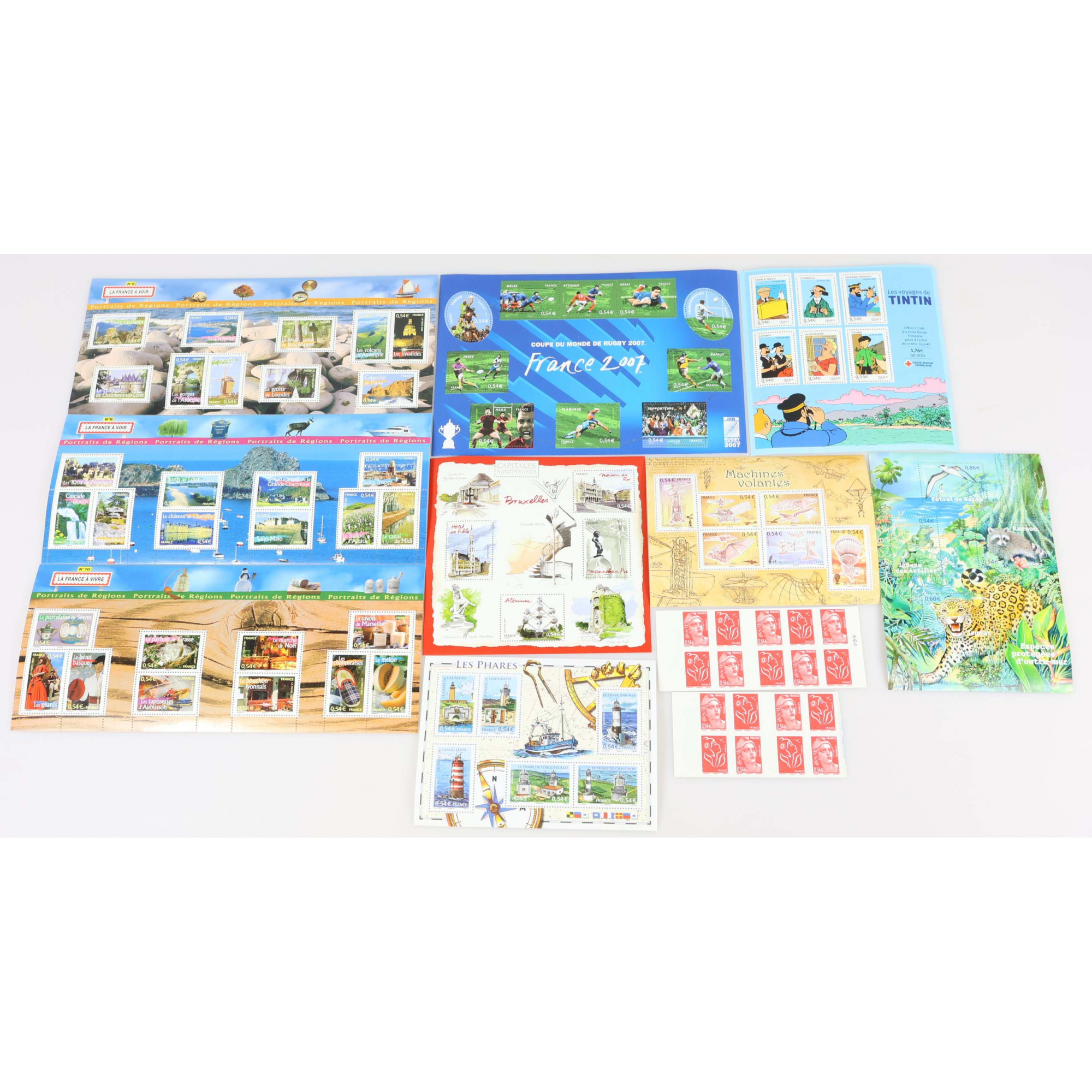 LOT DE BLOCS-FEUILLETS/ CARNETS MAJORITÉ DE 0.54€ TIMBRES NEUFS** FACIALE 53€