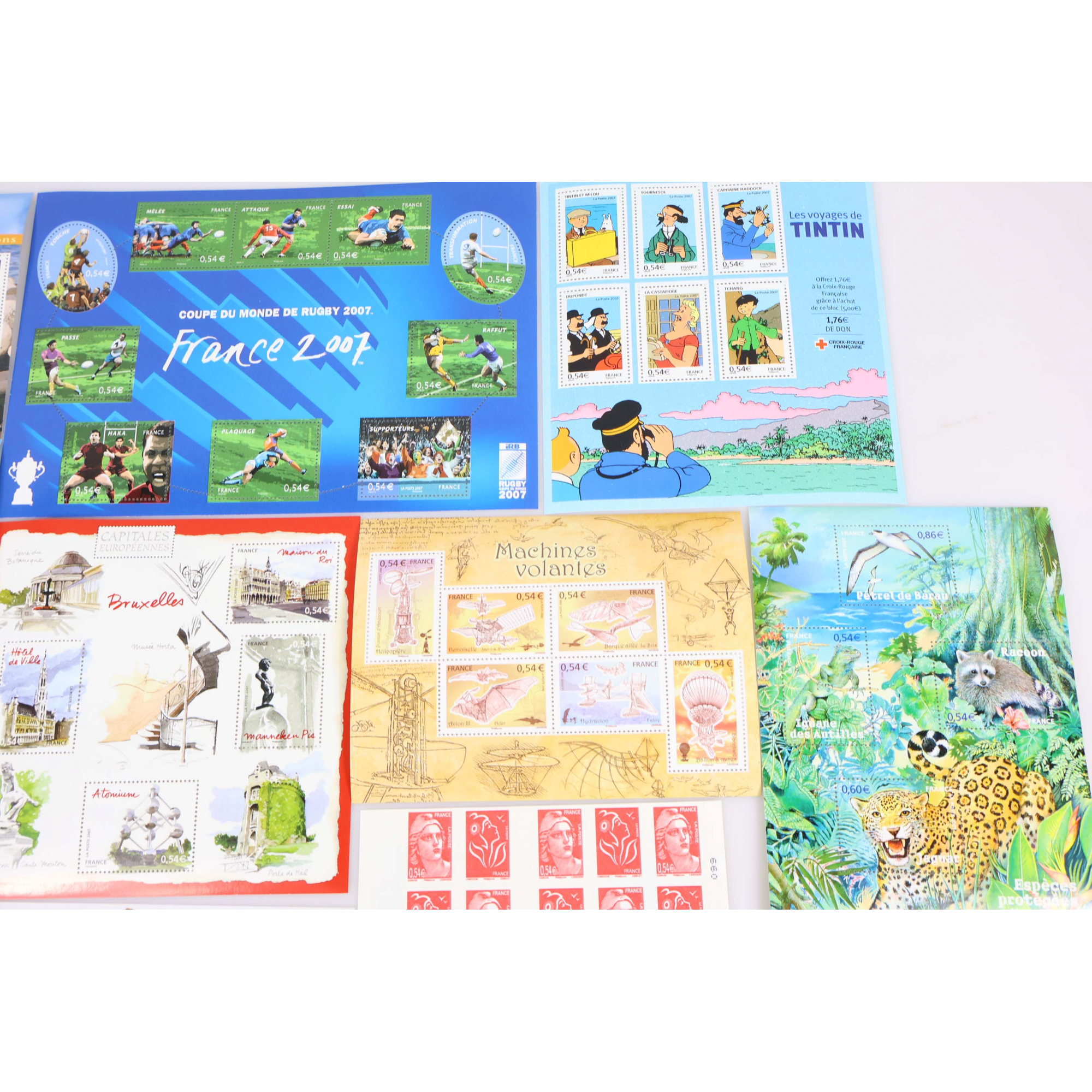 LOT DE BLOCS-FEUILLETS/ CARNETS MAJORITÉ DE 0.54€ TIMBRES NEUFS** FACIALE 53€