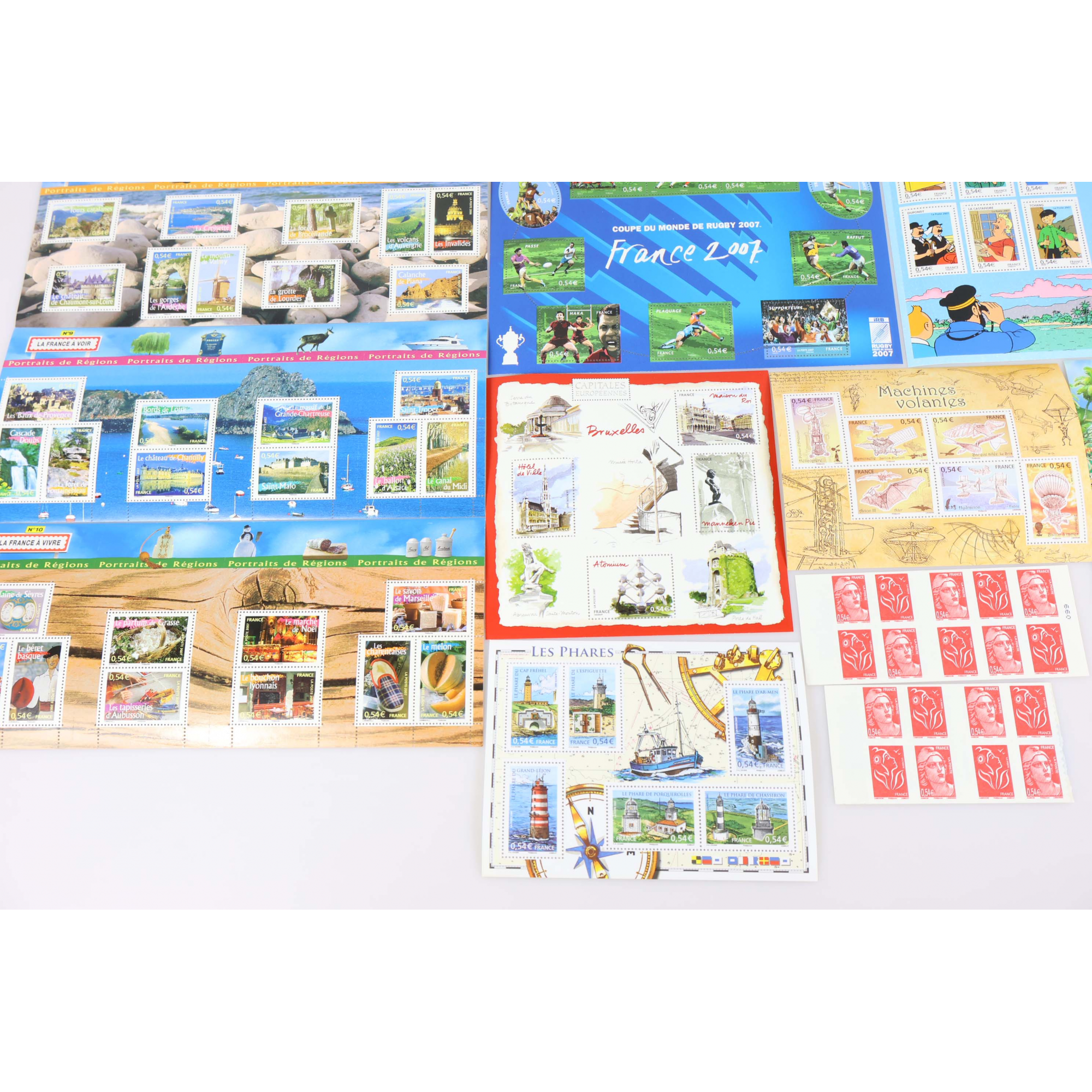 LOT DE BLOCS-FEUILLETS/ CARNETS MAJORITÉ DE 0.54€ TIMBRES NEUFS** FACIALE 53€