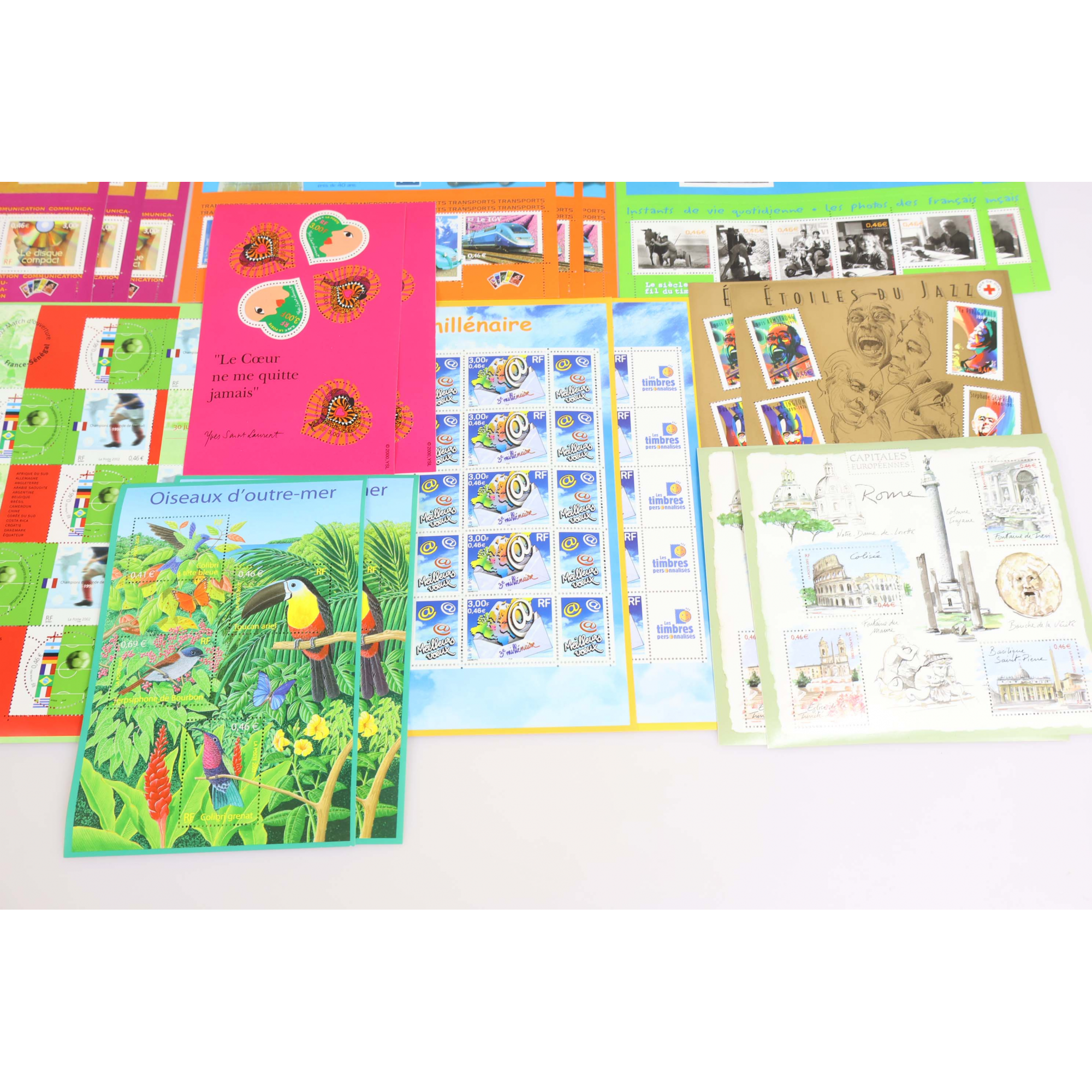 LOT DE BLOCS-FEUILLETS MAJORITÉ À 0.46€ TIMBRES NEUFS** ANNÉES 1999/02 FAC 150€