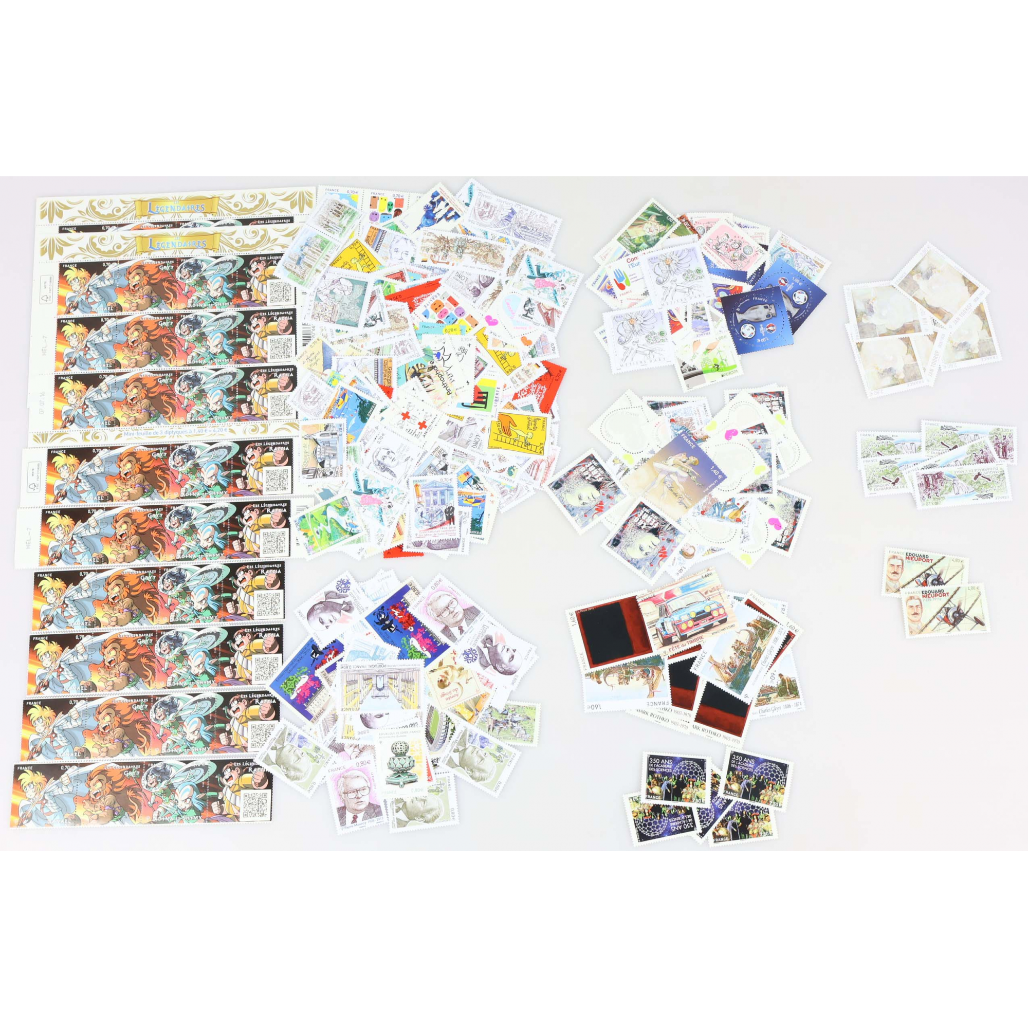 ANNÉE 2016 LOT DE TIMBRES NEUFS** DE FRANCE TRIÉS PAR VALEUR FACIALE 292€