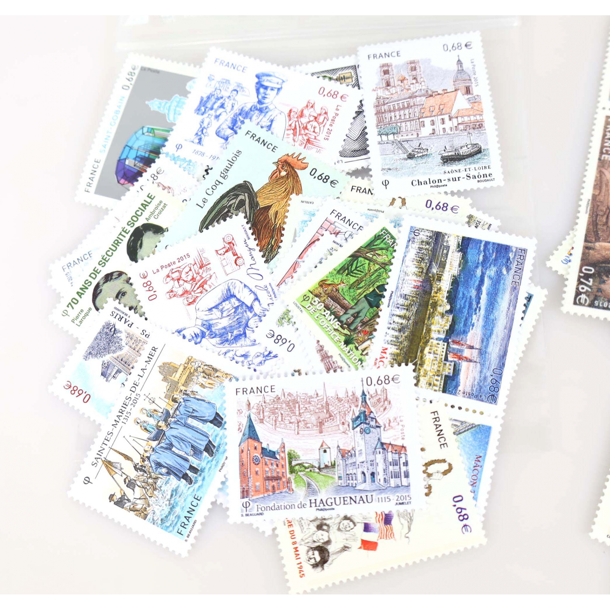ANNÉE 2015 LOT DE TIMBRES NEUFS** DE FRANCE TRIÉS PAR VALEUR FACIALE 324€