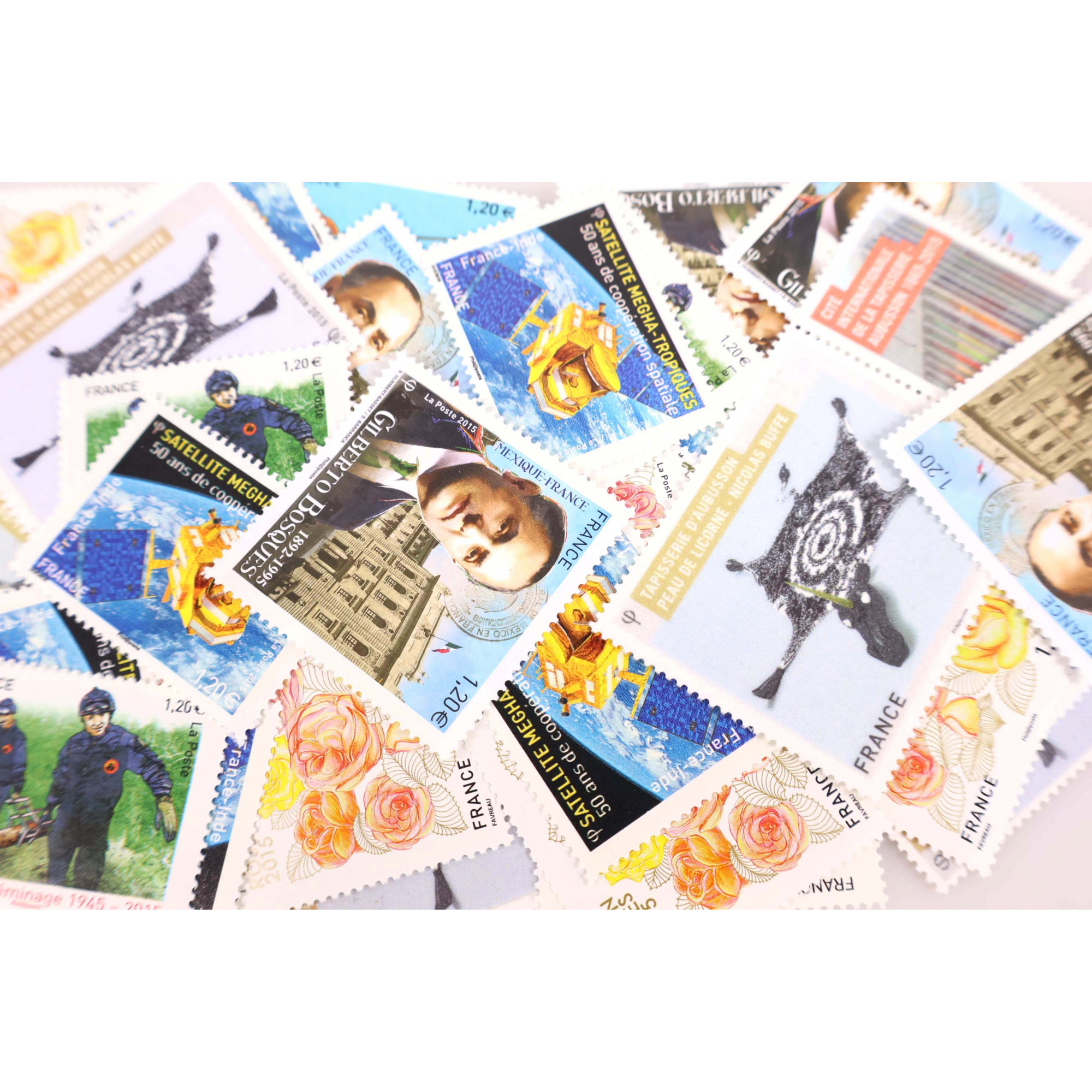 ANNÉE 2015 LOT DE TIMBRES NEUFS** DE FRANCE TRIÉS PAR VALEUR FACIALE 324€