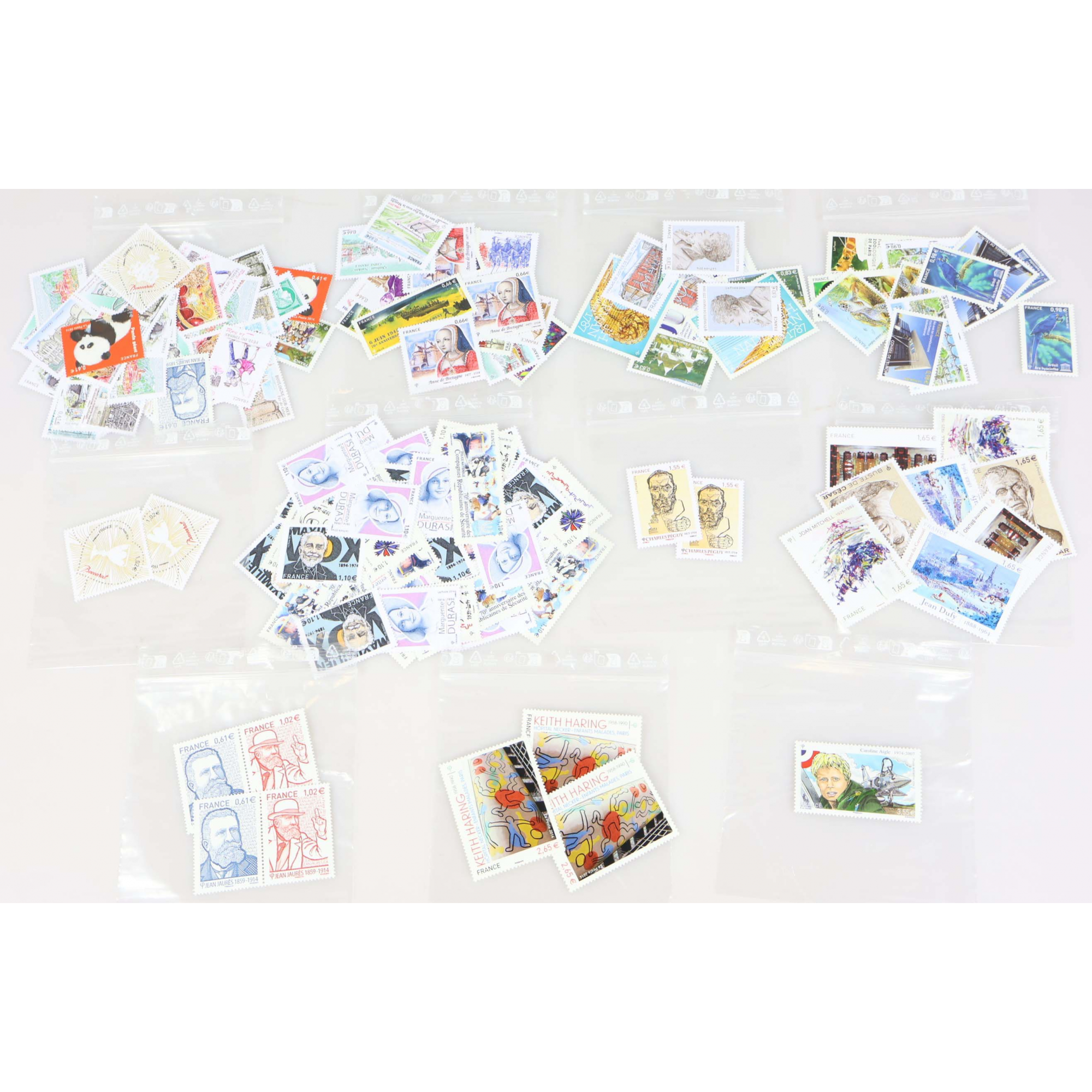 ANNÉE 2014 LOT DE TIMBRES NEUFS** DE FRANCE TRIÉS PAR VALEUR FACIALE 138€