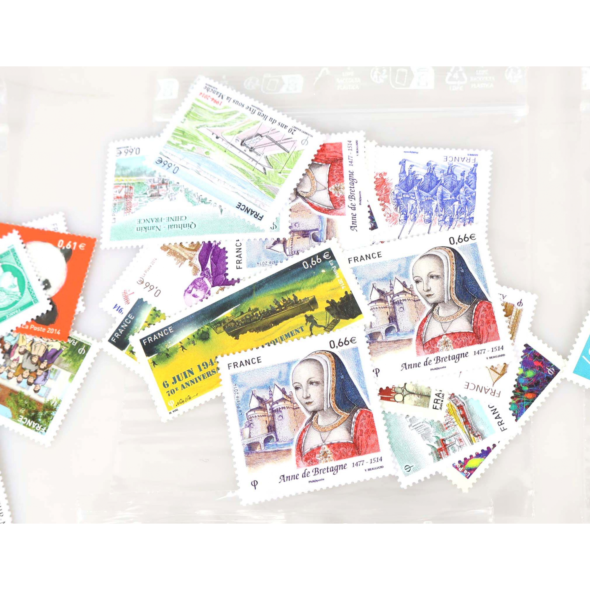 ANNÉE 2014 LOT DE TIMBRES NEUFS** DE FRANCE TRIÉS PAR VALEUR FACIALE 138€