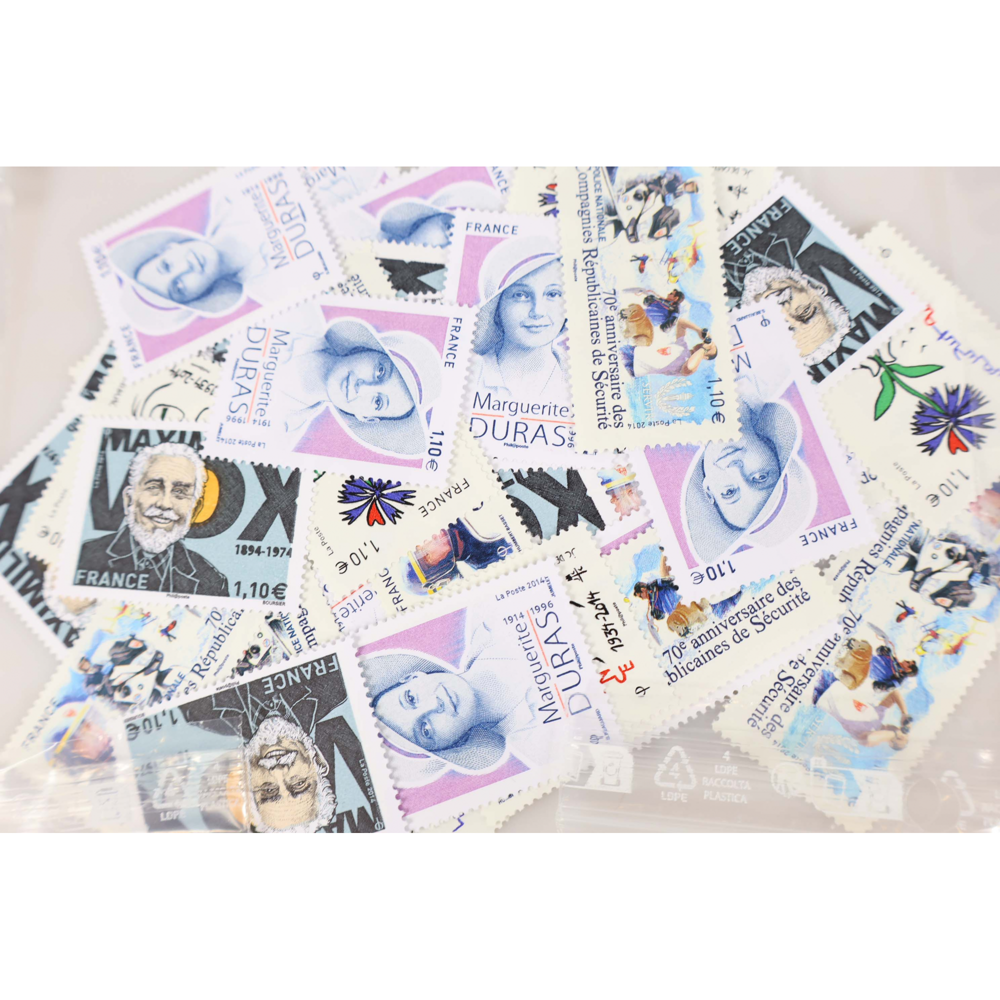 ANNÉE 2014 LOT DE TIMBRES NEUFS** DE FRANCE TRIÉS PAR VALEUR FACIALE 138€