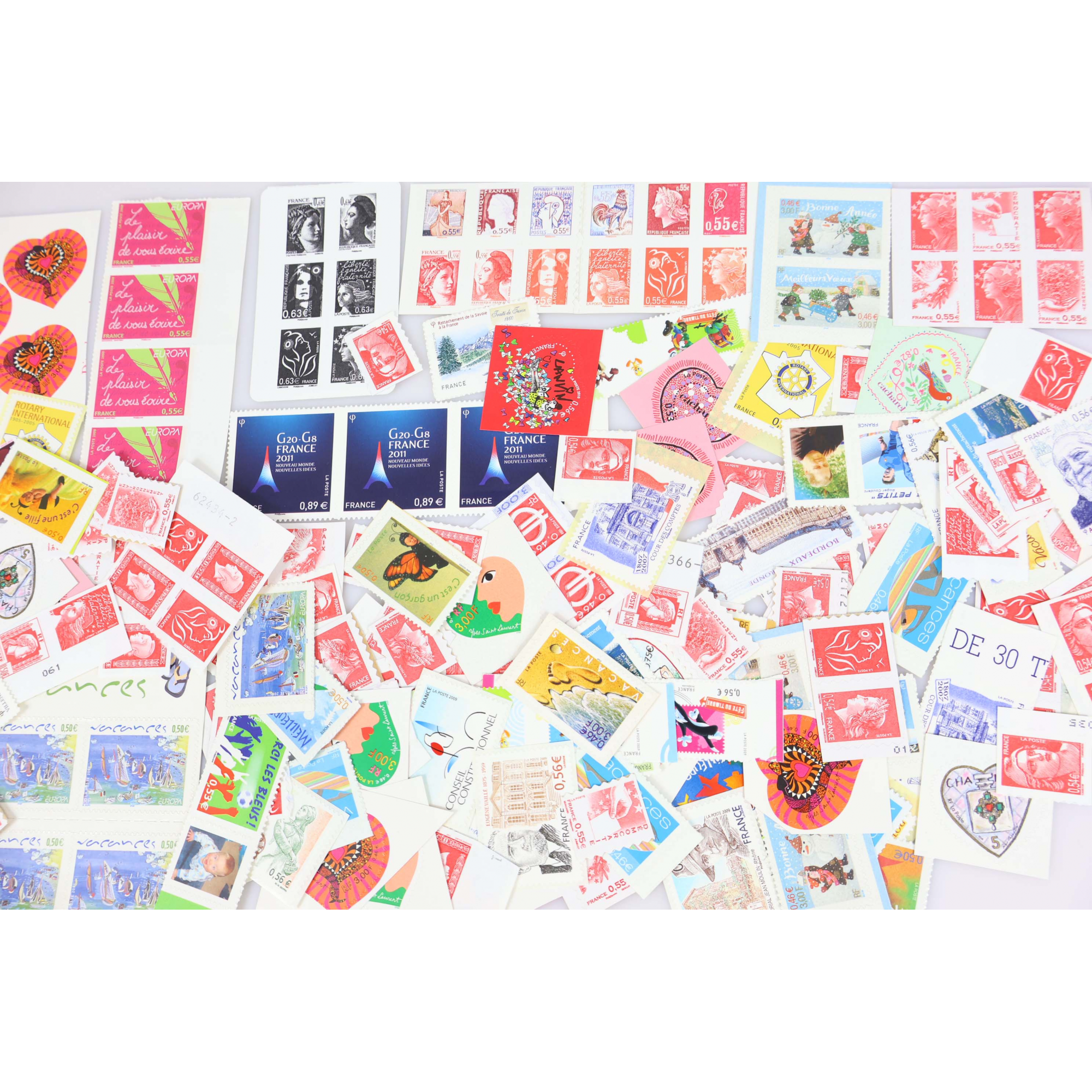 LOT DE TIMBRES POSTE AUTOADHÉSIFS NEUFS EN EUROS, VALEUR FACIALE 158 EUROS