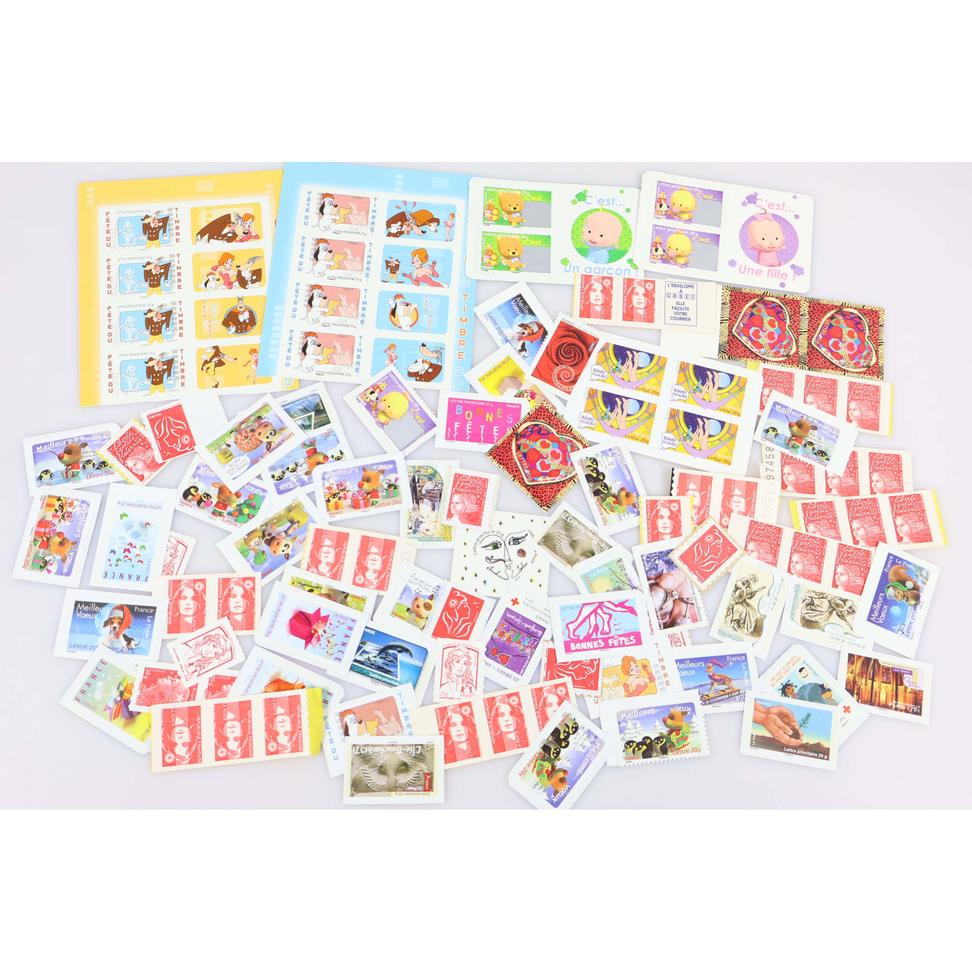 LOT DE 100 TIMBRES A VALIDITÉ PERMANENTE FRANCE LETTRES 20G, AUTOADHÉSIFS