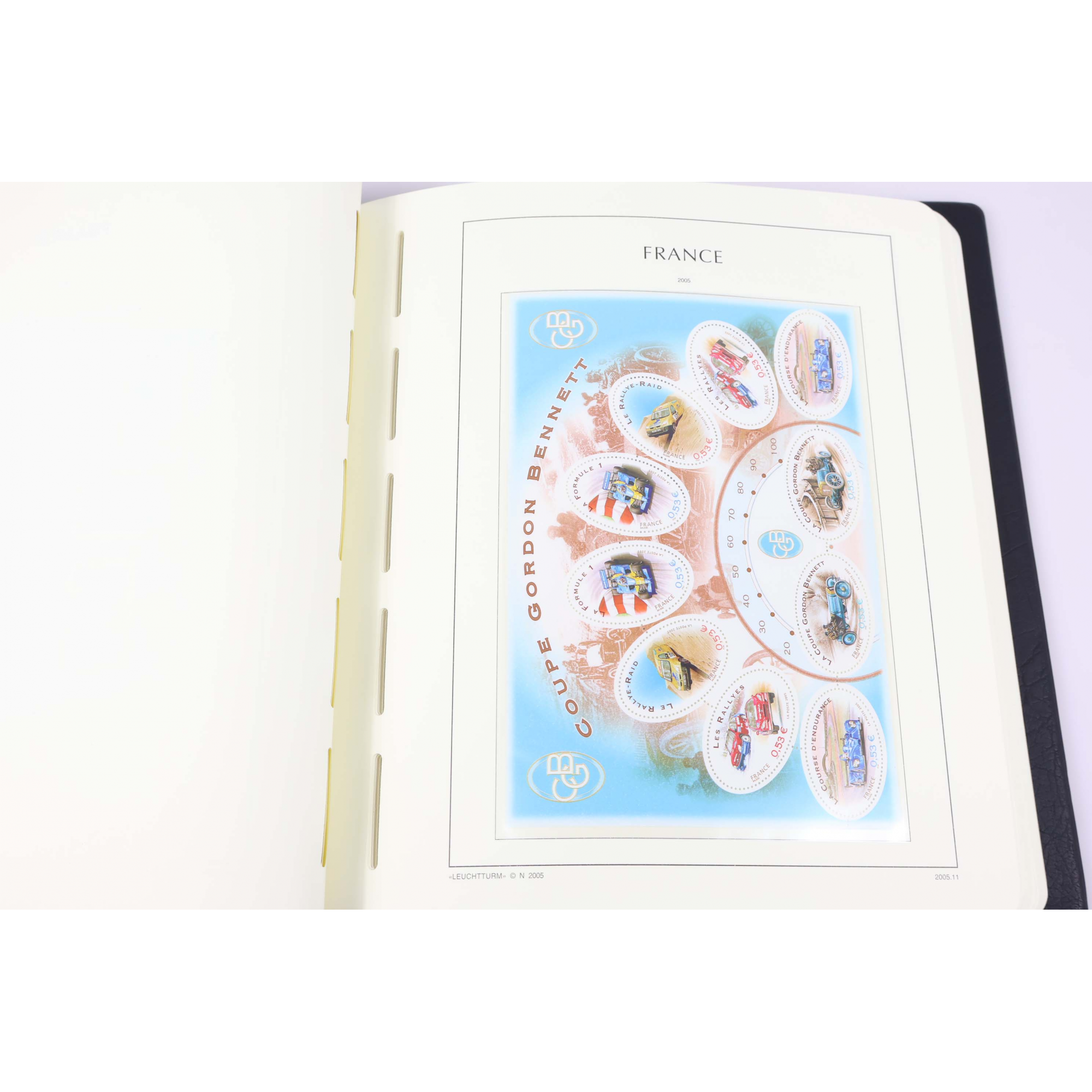 COLLECTION FRANCE 2004-2005, TIMBRES NEUFS** VF 237.95€ DANS UN ALBUM LEUCHTTURM