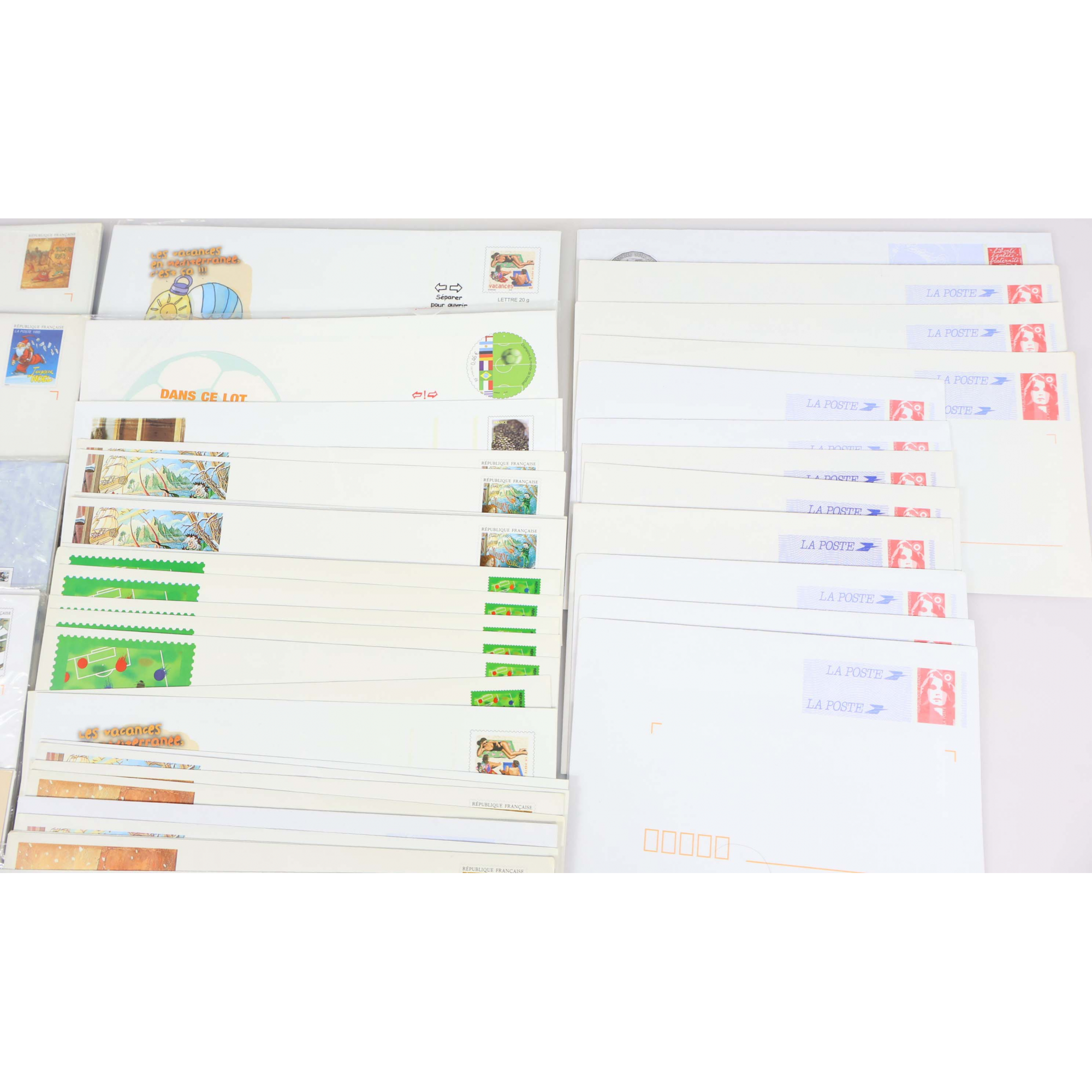 LOT DE 100 ENVELOPPES PRÉ AFFRANCHIES POUR LETTRES 20G FRANCE, THÈMES DIVERS