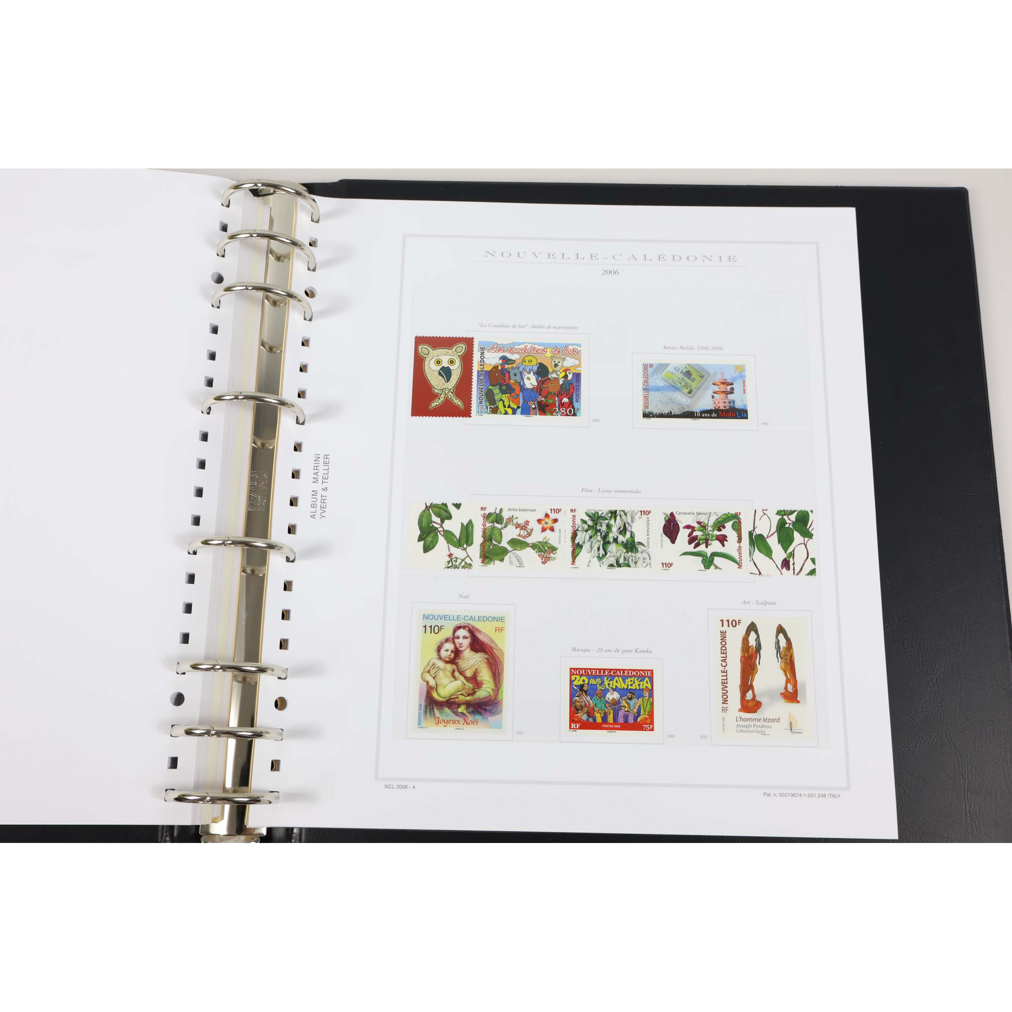 COLLECTION DE NOUVELLE CALÉDONIE DE 1997 À 2007 TIMBRES NEUFS** CLASSEUR MARINI