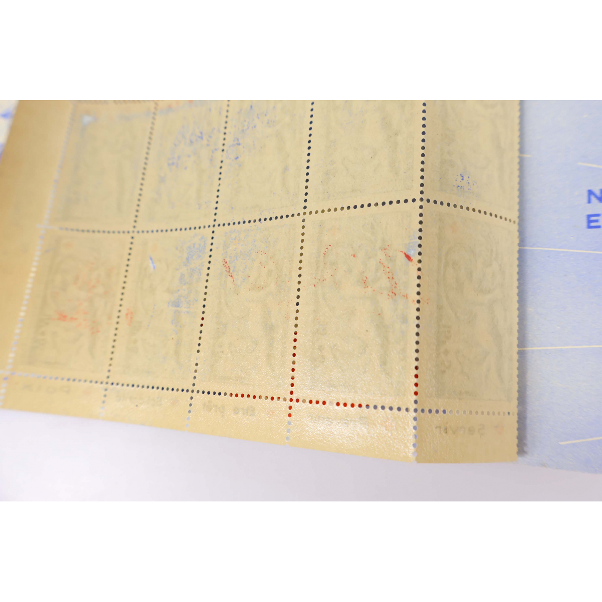 CARNET CROIX-ROUGE FRANCE N°2001 AVEC PUBLICITÉ 1952 COTE 550€ AVEC DEFAUTS