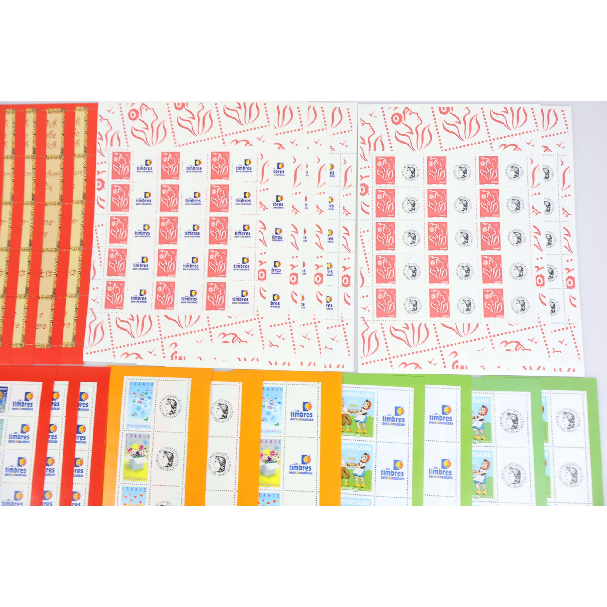 LOT DE TIMBRES ET FEUILLES PERSONNALISÉS À VALIDITÉ PERMANENTE 20g FACIALE 475€