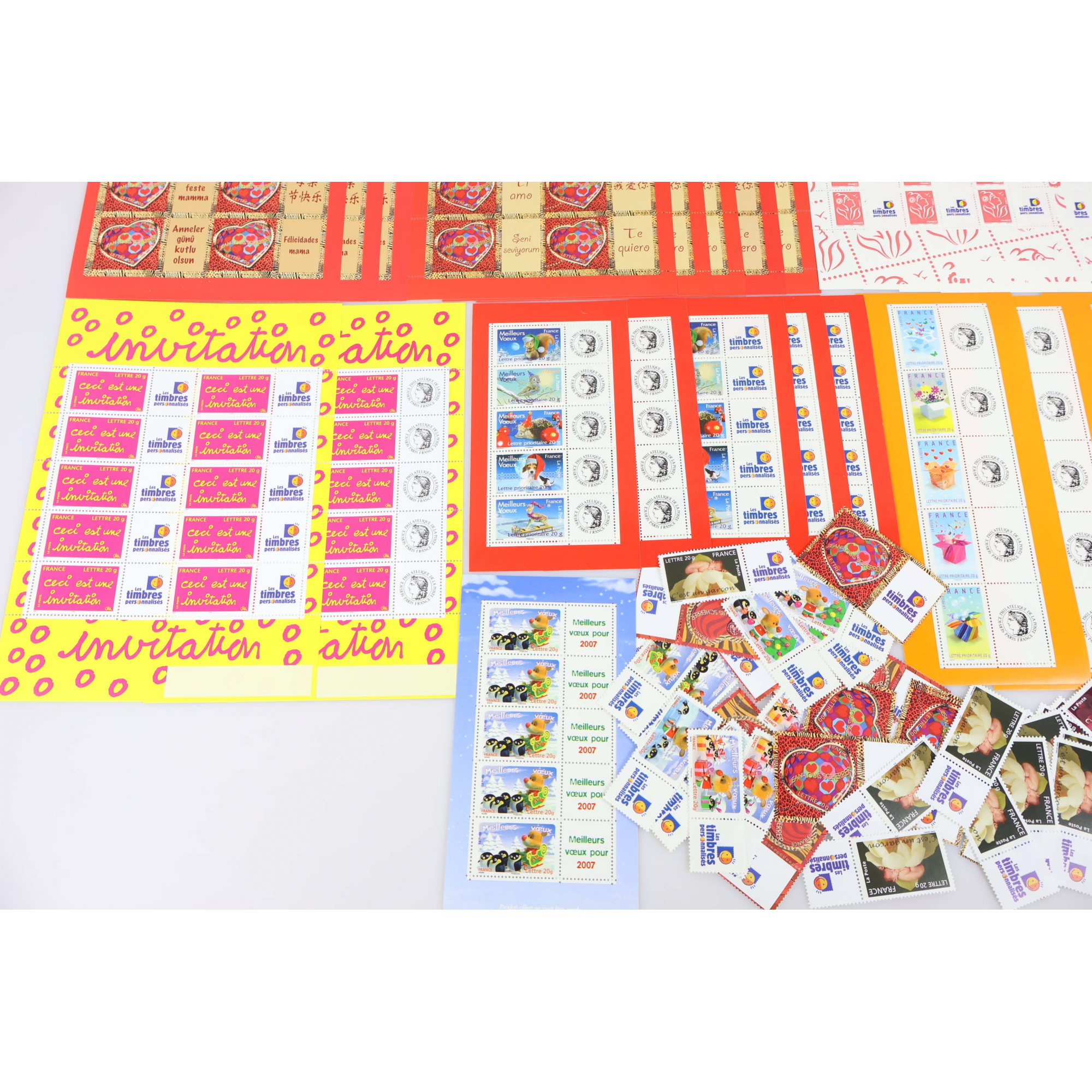 LOT DE TIMBRES ET FEUILLES PERSONNALISÉS À VALIDITÉ PERMANENTE 20g FACIALE 475€