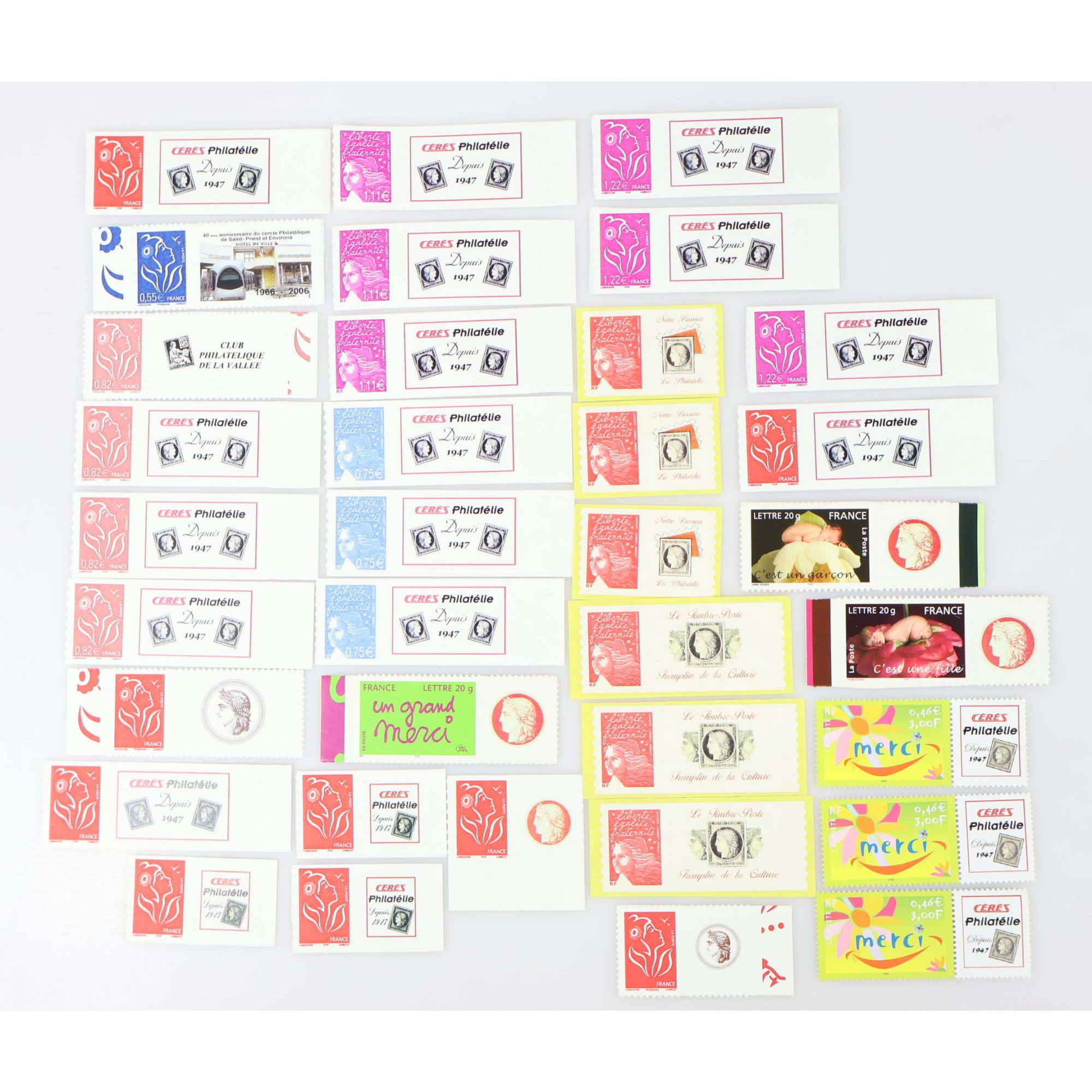 LOT DE TIMBRES PERSONNALISÉS AVEC VIGNETTES ORIGINALES TIMBRES NEUFS** COTE 500€