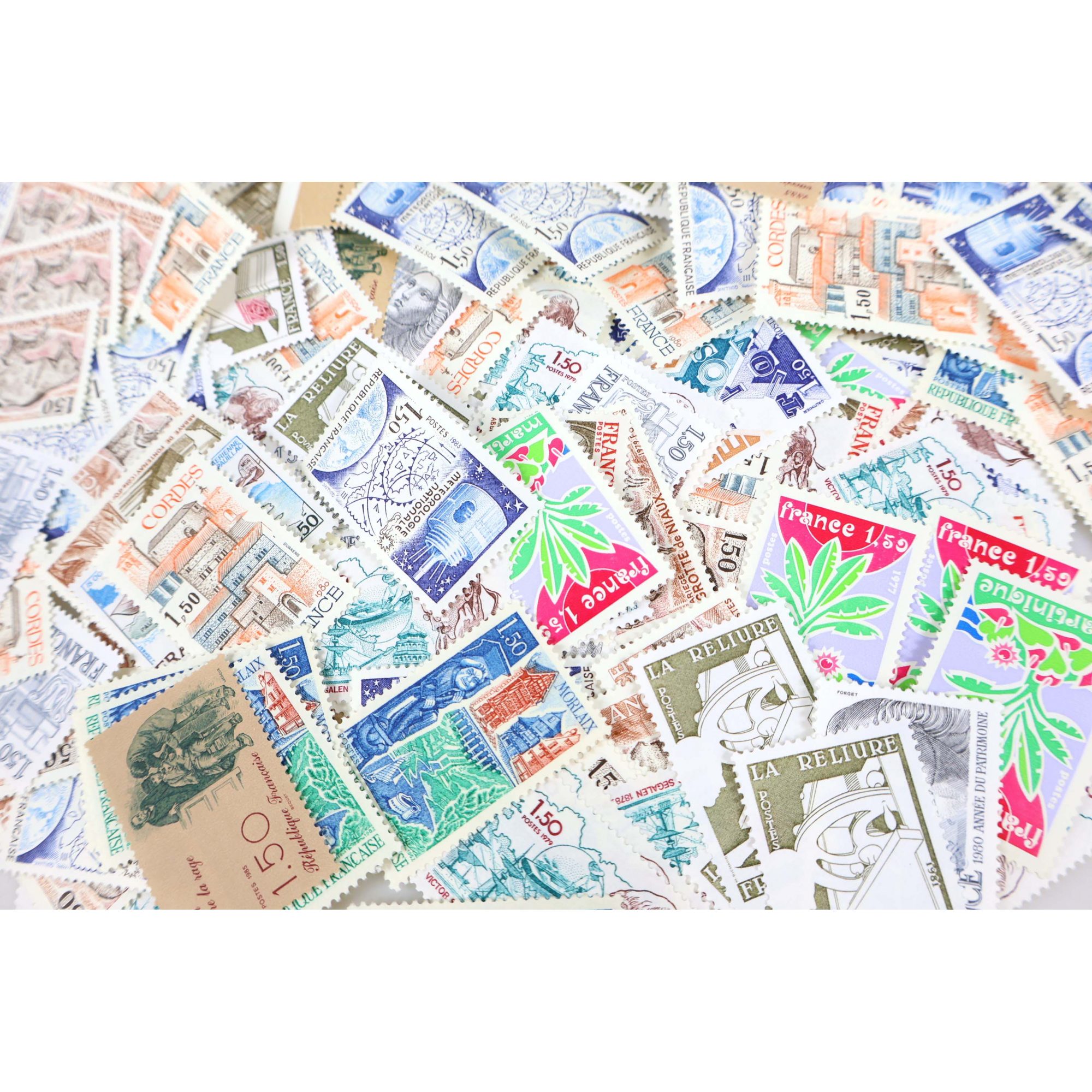 LOT DE 200 TIMBRES À 1,5 FFR POUR AFFRANCHIR AVEC BEAUX TIMBRES VALEUR FAC 45.7€
