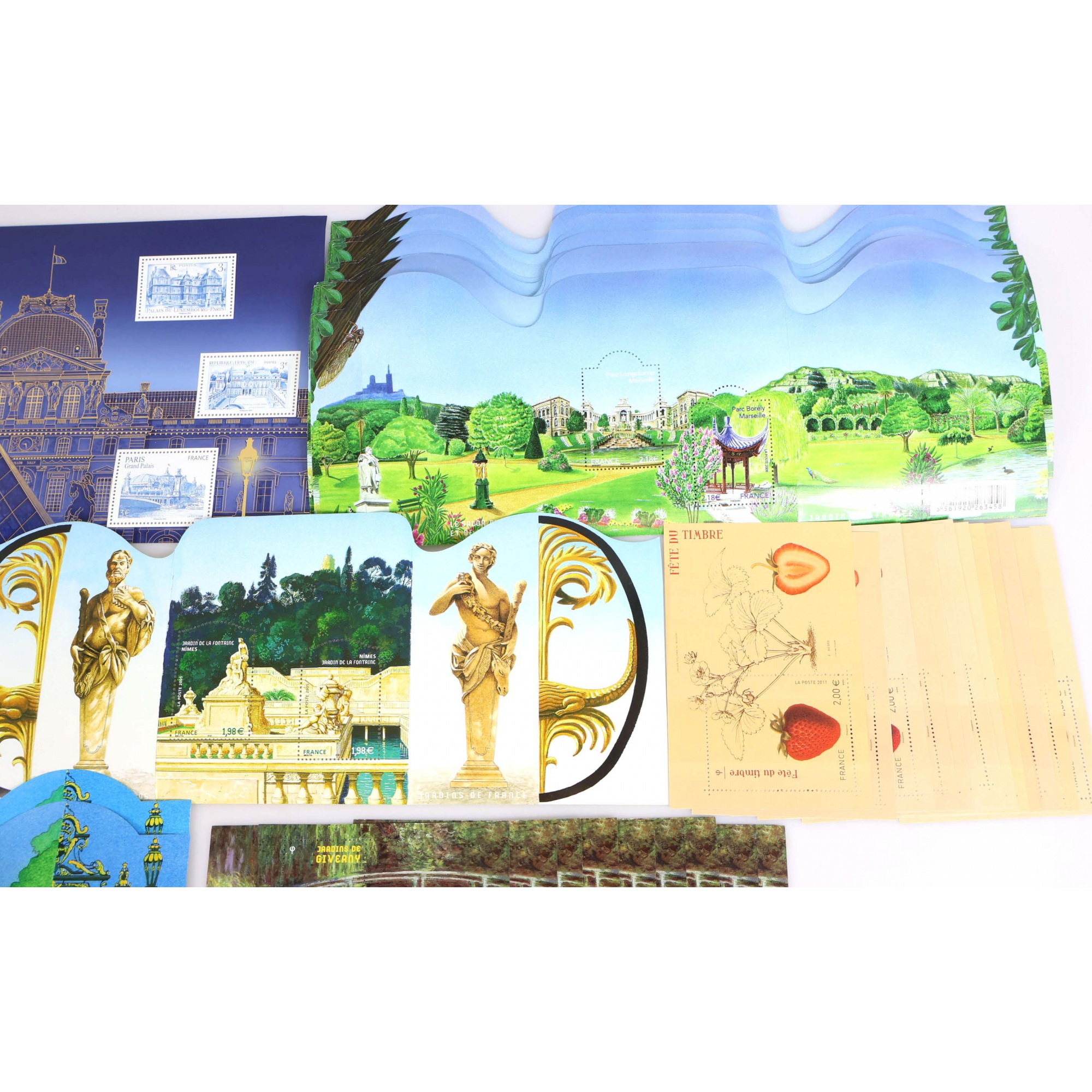 LOT BLOCS DE TIMBRES ENTRE 1.98€ ET 3€ AVEC DÉFAUTS POUR AFFRANCHIR VF 168.92€