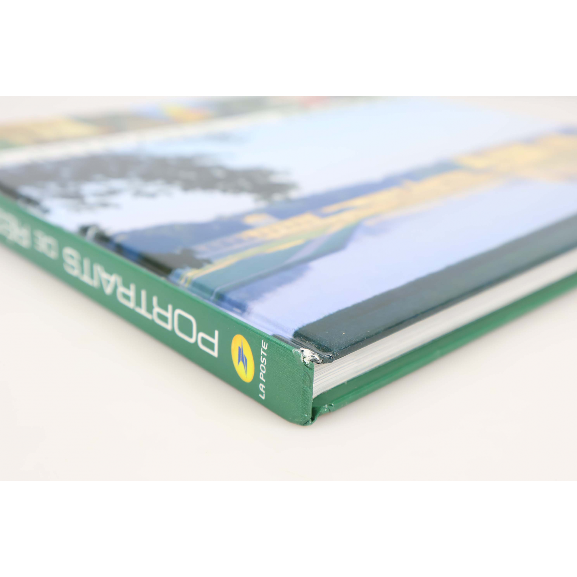 LIVRE DES TIMBRES " PORTRAITS DE REGIONS N°5 " 2007 ANGLES LÉGÈREMENT ABIMÉS