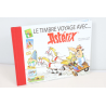 LIVRE DES TIMBRES "LE TIMBRE VOYAGE AVEC ASTÉRIX" 2009 ANGLES LÉGÈREMENT ABIMÉS