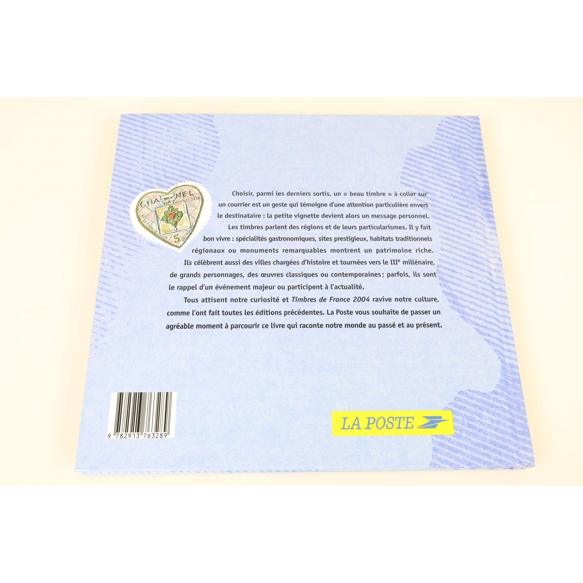 LIVRE DES TIMBRES DE FRANCE 2004 COMPLET, NEUFS** LEGERS SIGNES USUELS BOITIER