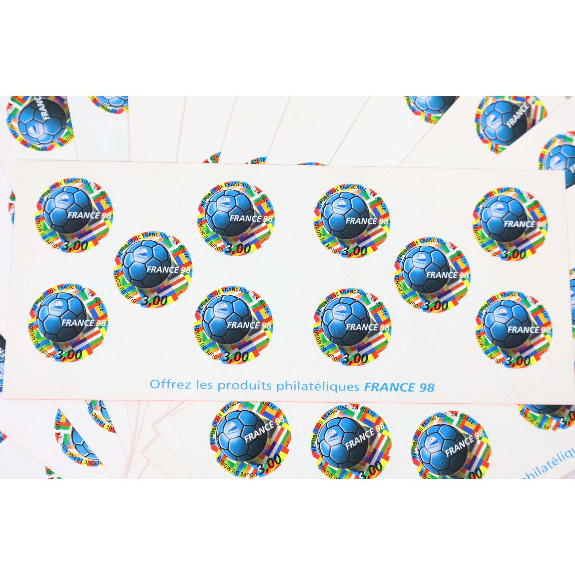 LOT 15 CARNETS AUTOADHÉSIFS BC17 FRANCE 98 TIMBRES NEUFS** 3FFR X 10 FACIALE 69€