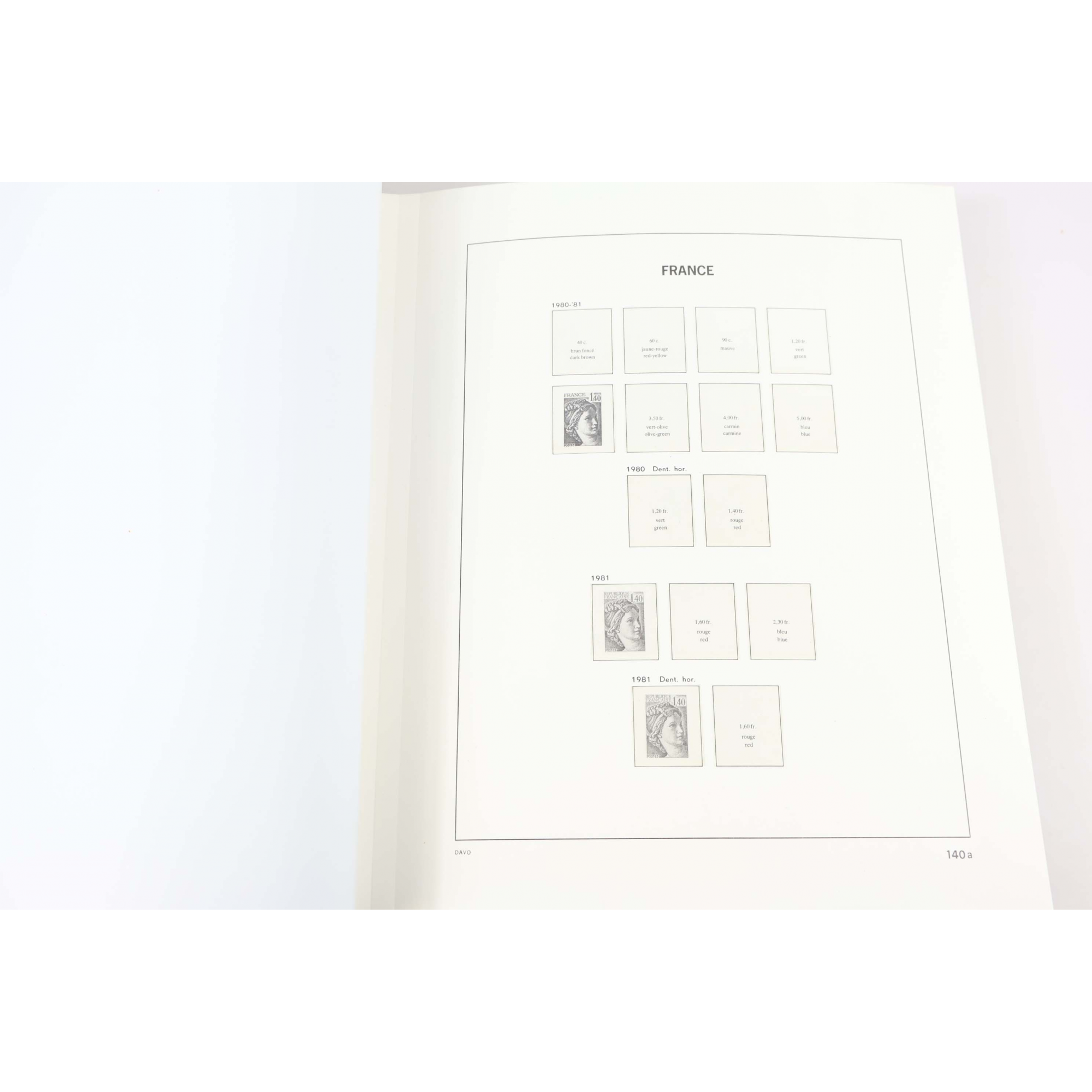 ALBUM DAVO FRANCE DE 1980 À 1996 POUR RANGER UNE COLLECTION DE TIMBRES