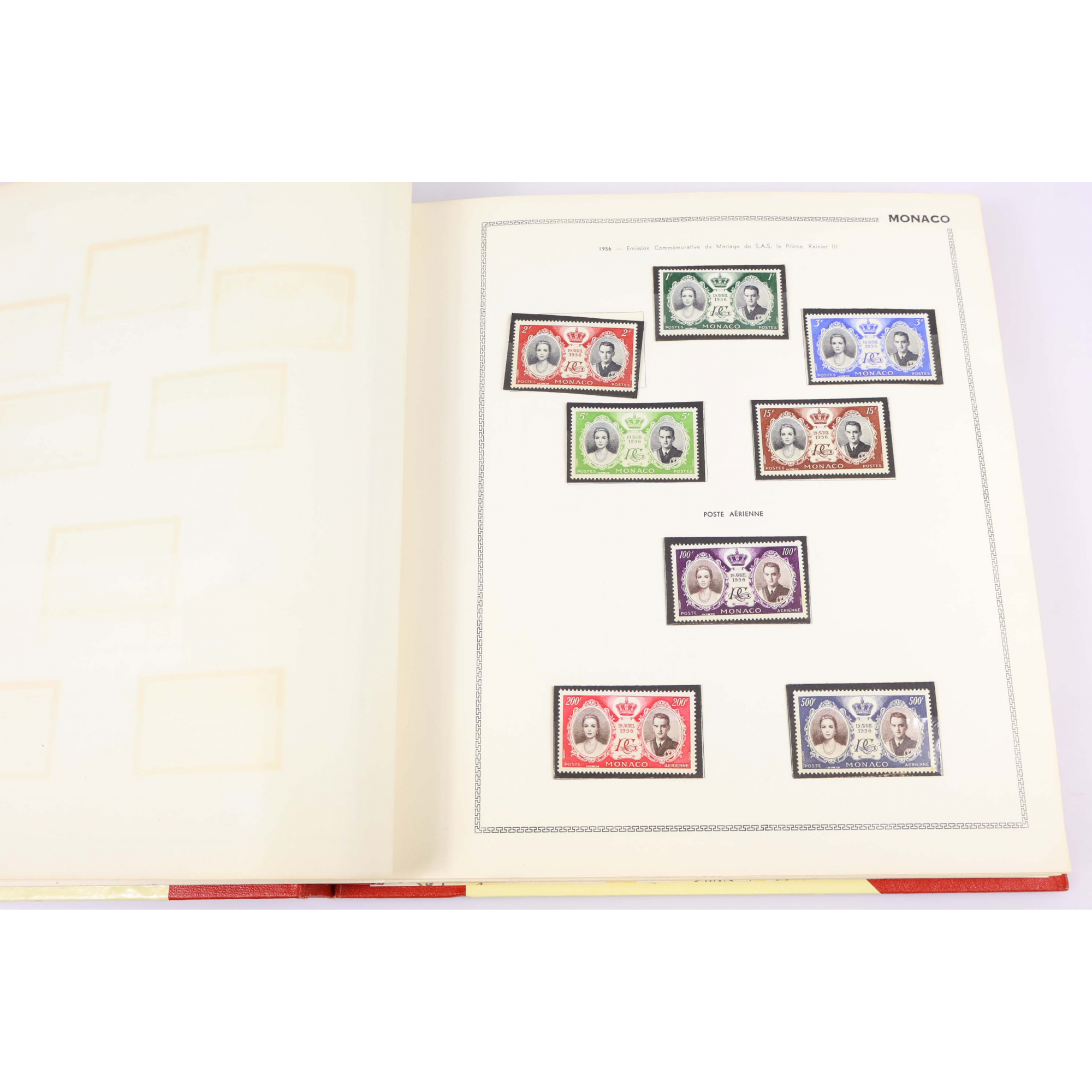 COLLECTION DE MONACO 1956 À 1976 TIMBRES EN MAJORITÉ NEUFS** DANS ALBUM THIAUDE