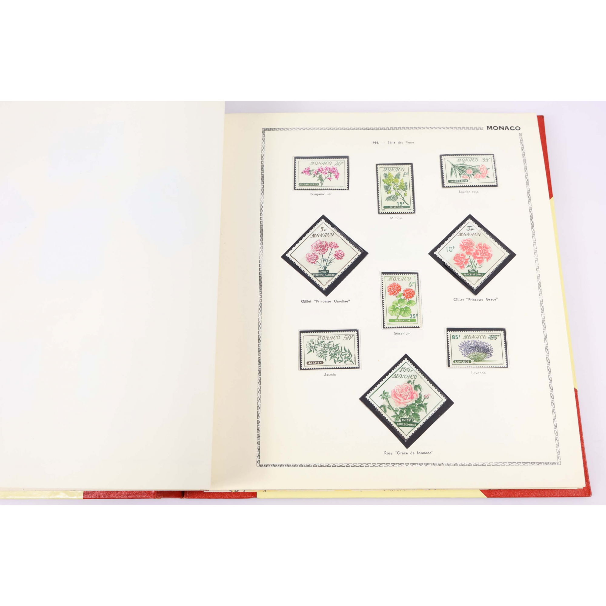 COLLECTION DE MONACO 1956 À 1976 TIMBRES EN MAJORITÉ NEUFS** DANS ALBUM THIAUDE