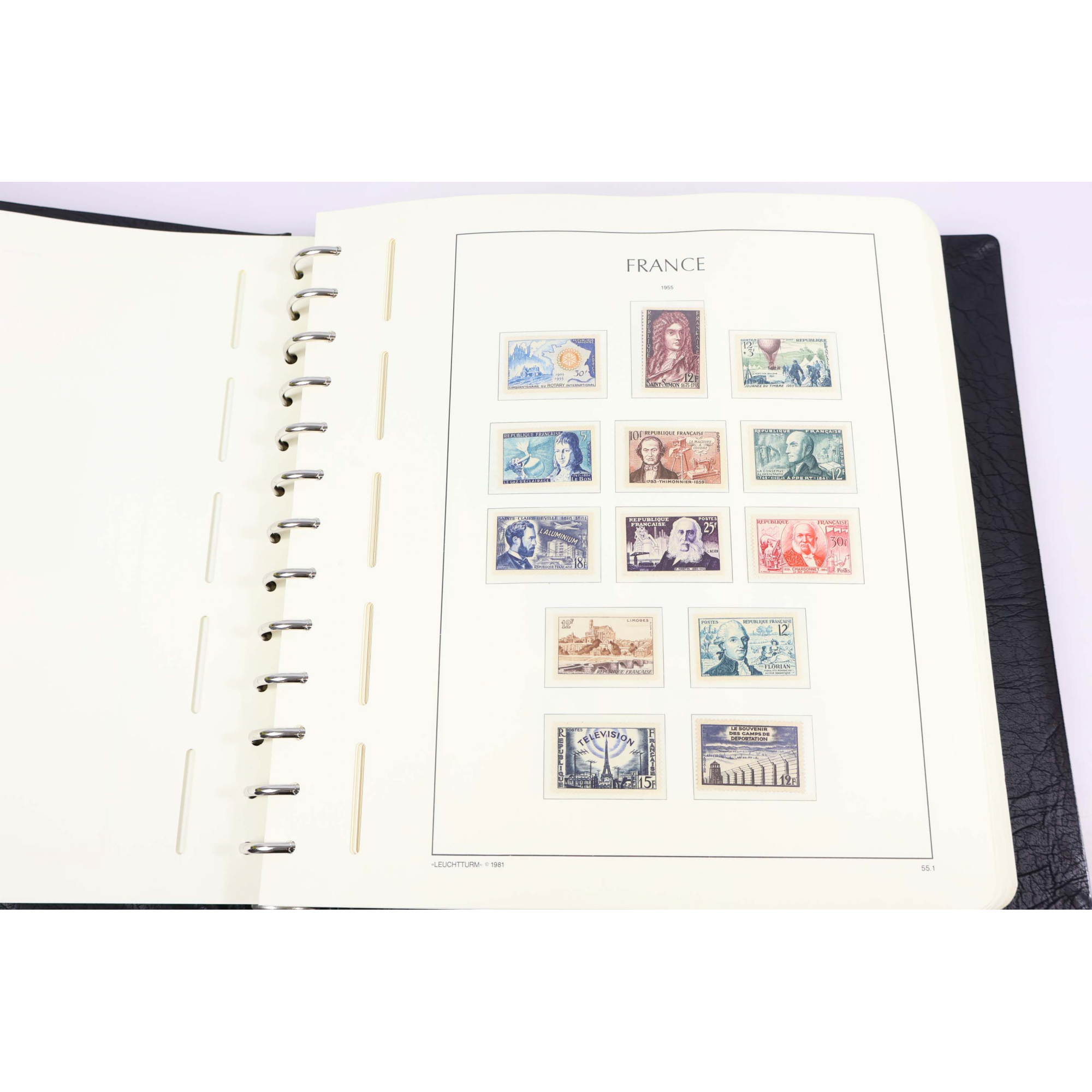 COLLECTION DE FRANCE DE 1955 À 1980 TIMBRES NEUFS** DANS UN ALBUM LEUCHTTURM