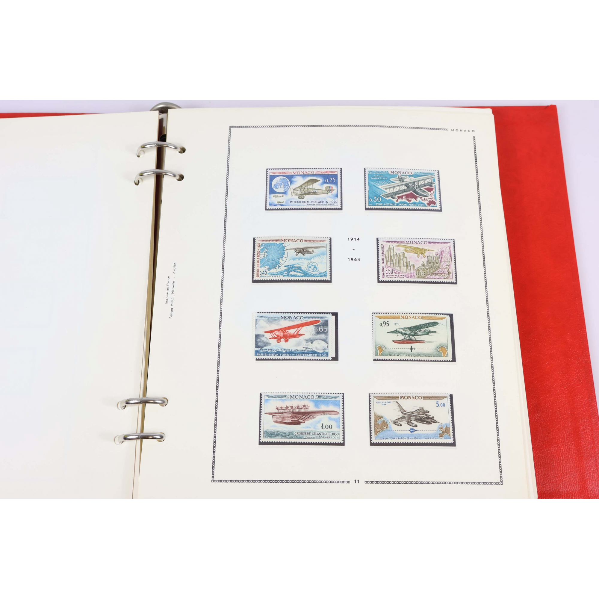 COLLECTION DE MONACO ENTRE 1933 ET 1988 TIMBRES ET BLOCS NEUFS**, ALBUM MOC