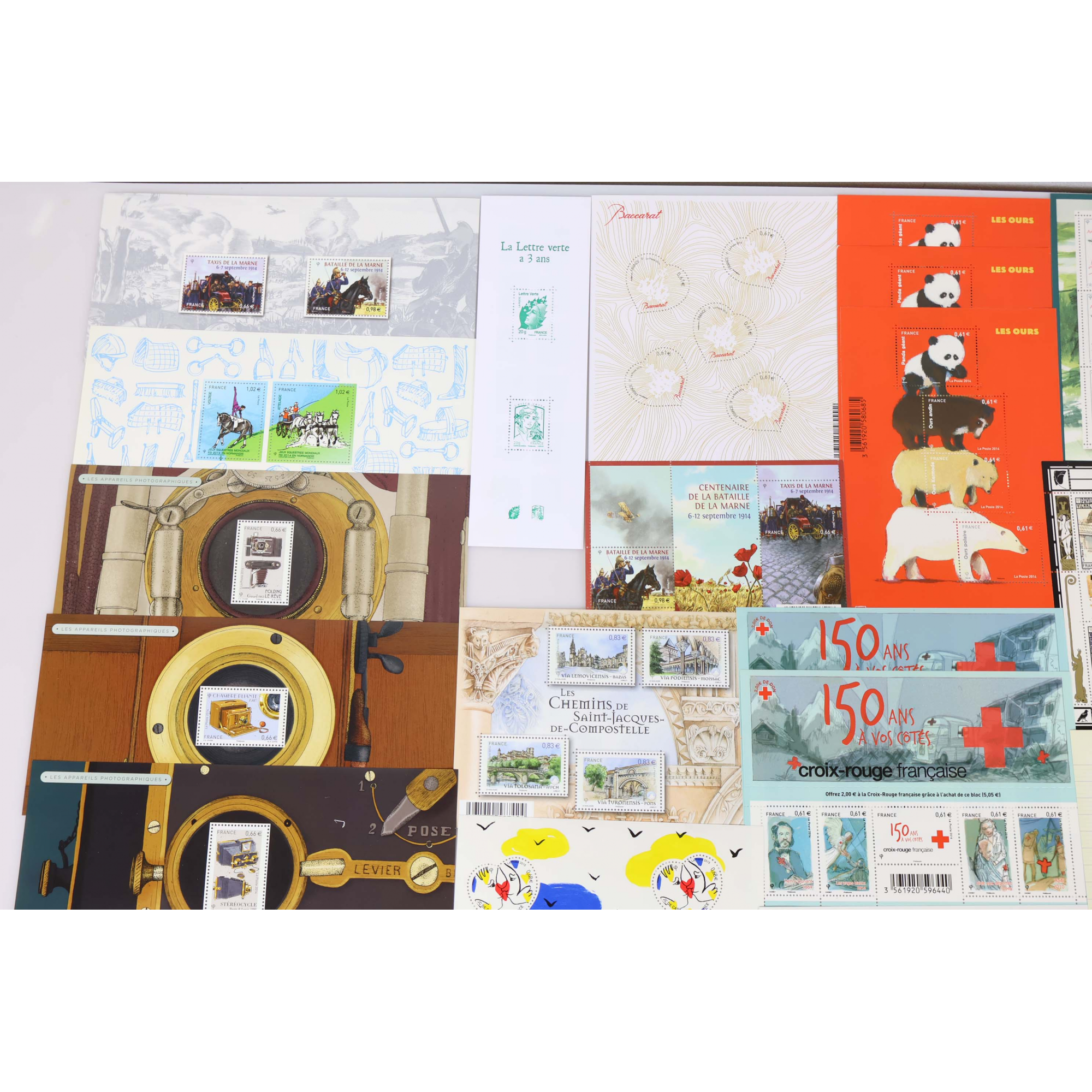 LOT DE TIMBRES/BLOCS DE FRANCE EN EUROS NEUFS** ENTRE 2014-2016 FACIALE 101.51€