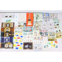 LOT DE TIMBRES/BLOCS DE FRANCE EN EUROS NEUFS** ENTRE 2014-2016 FACIALE 101.51€