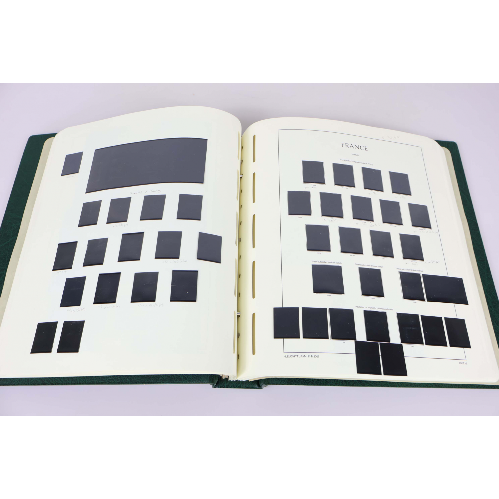 CLASSEUR HAUT DE GAMME LEUCHTTURM POUR UNE COLLECTION DE FRANCE DE 2007 À 2008