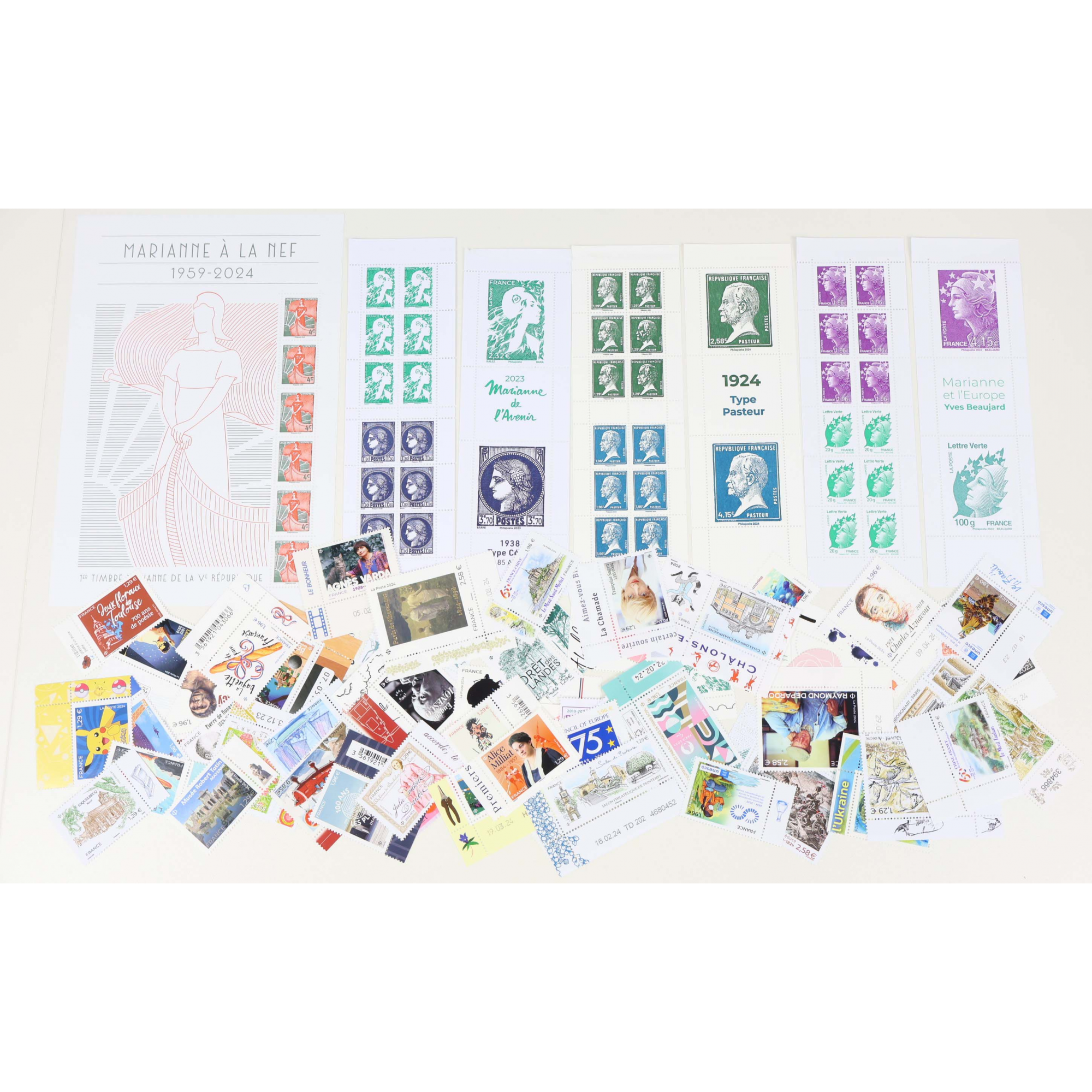 ANNÉE 2024 LOT DE TIMBRES DE FRANCE NEUFS** AVEC BORD DE FEUILLE PRIX ACHAT 205€