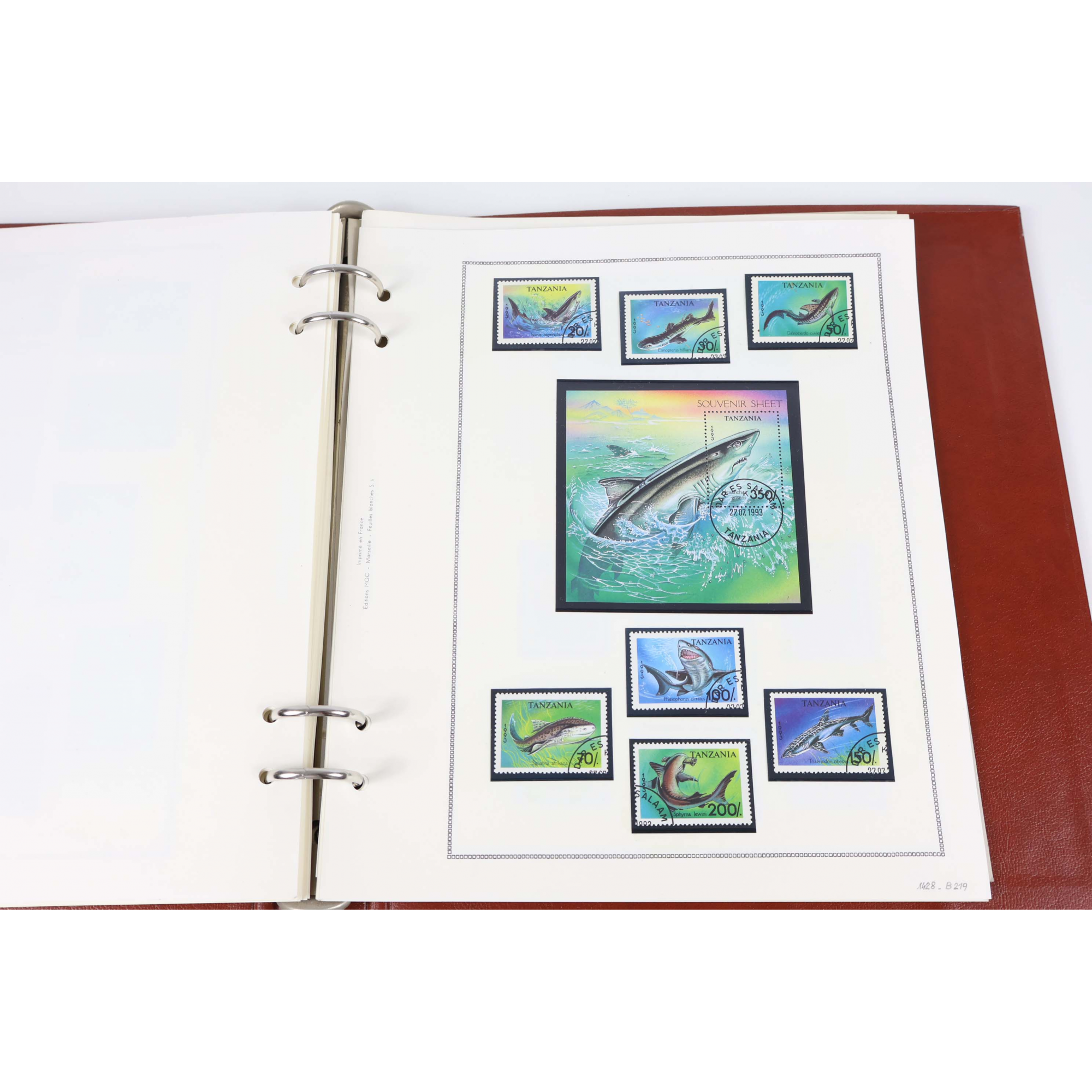 COLLECTION DE TIMBRES THÉMATIQUE FAUNE AQUATIQUE DIVERS PAYS DU MONDE, ALBUM MOC