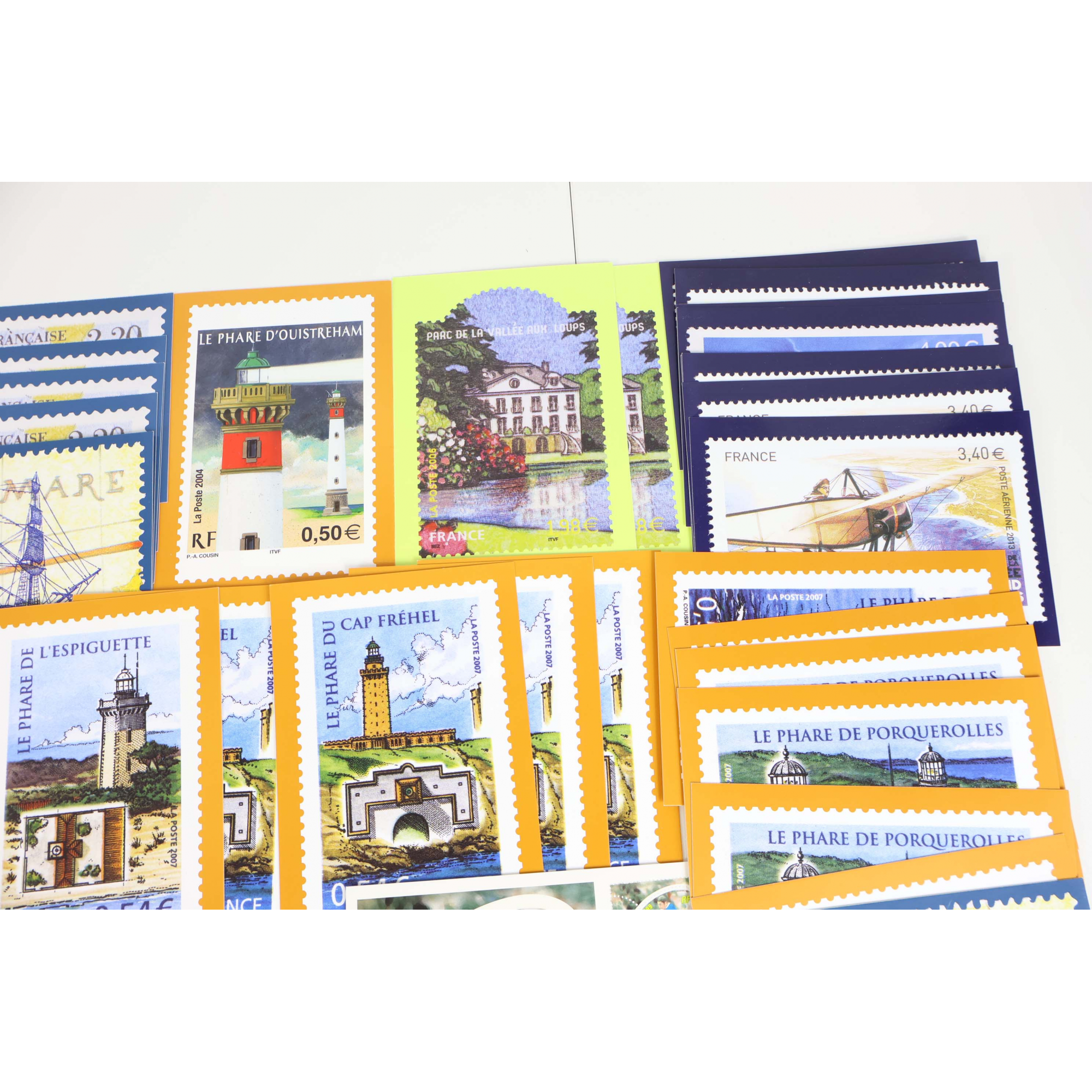 LOT DE 100 CARTES POSTALES PRÉ-AFFRANCHIES POUR LE MONDE, À VALIDITÉ PERMANENTE