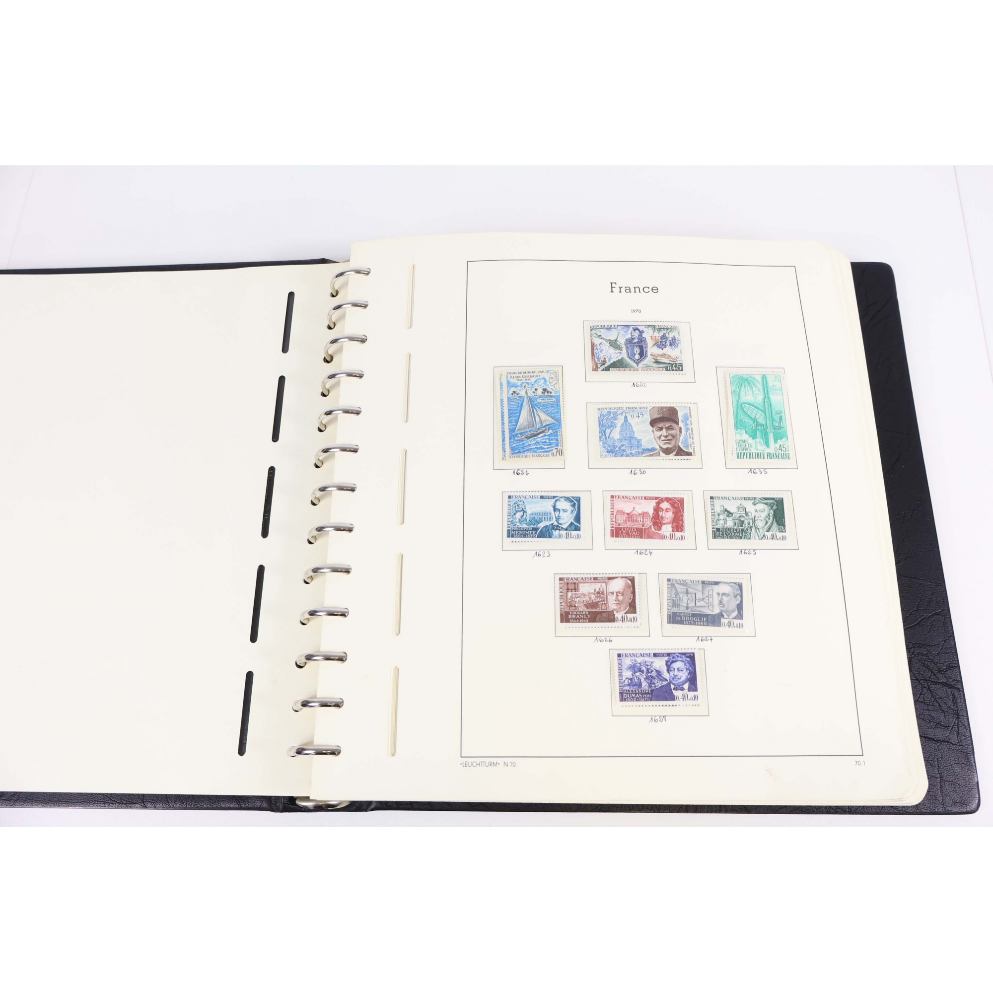 COLLECTION DE TIMBRES DE FRANCE DE 1970 À 1979 NEUFS** DANS UN ALBUM LEUCHTTURM