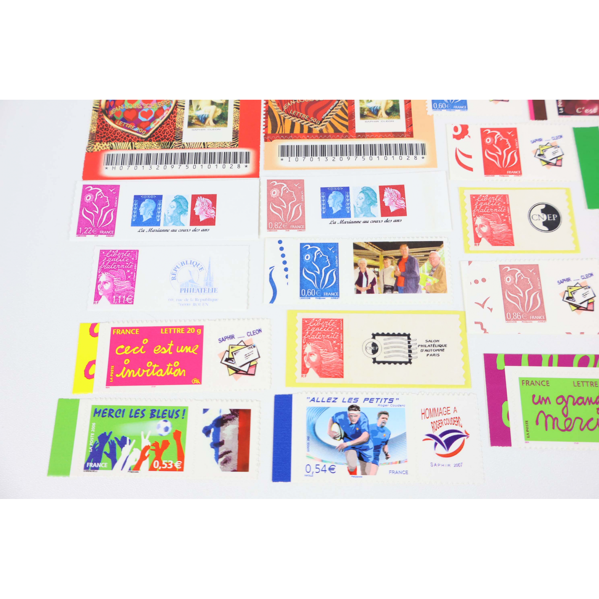 LOT DE TIMBRES PERSONNALISÉS AUTOADHÉSIFS DE FRANCE, COTE ÉLEVÉE + 400€