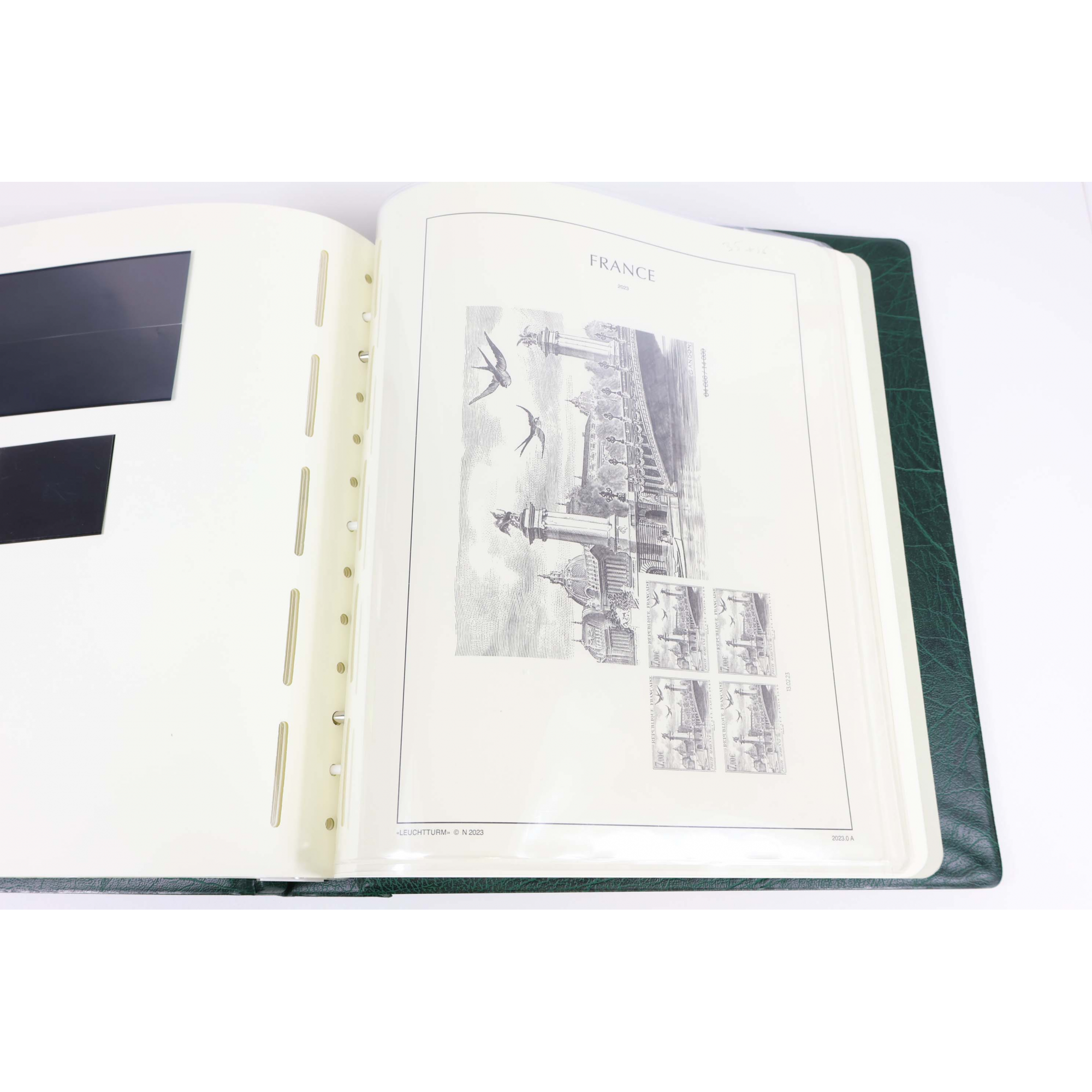 CLASSEUR LEUCHTTURM ANNEE 2023 MATERIEL HAUT DE GAMME POUR COLLECTION DE FRANCE