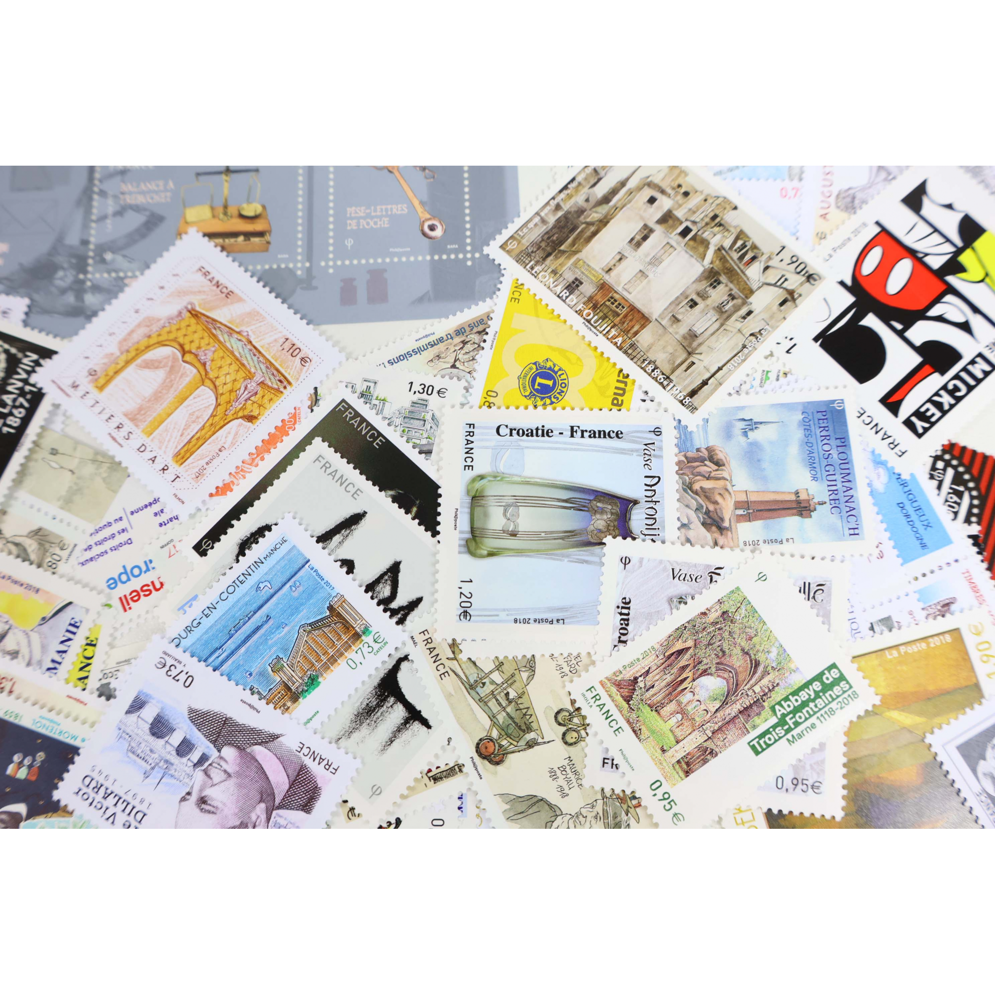 ANNÉES 2017-2018 LOT DE TIMBRES ET BLOCS MODERNES NEUFS** DE FRANCE FACIALE 154€