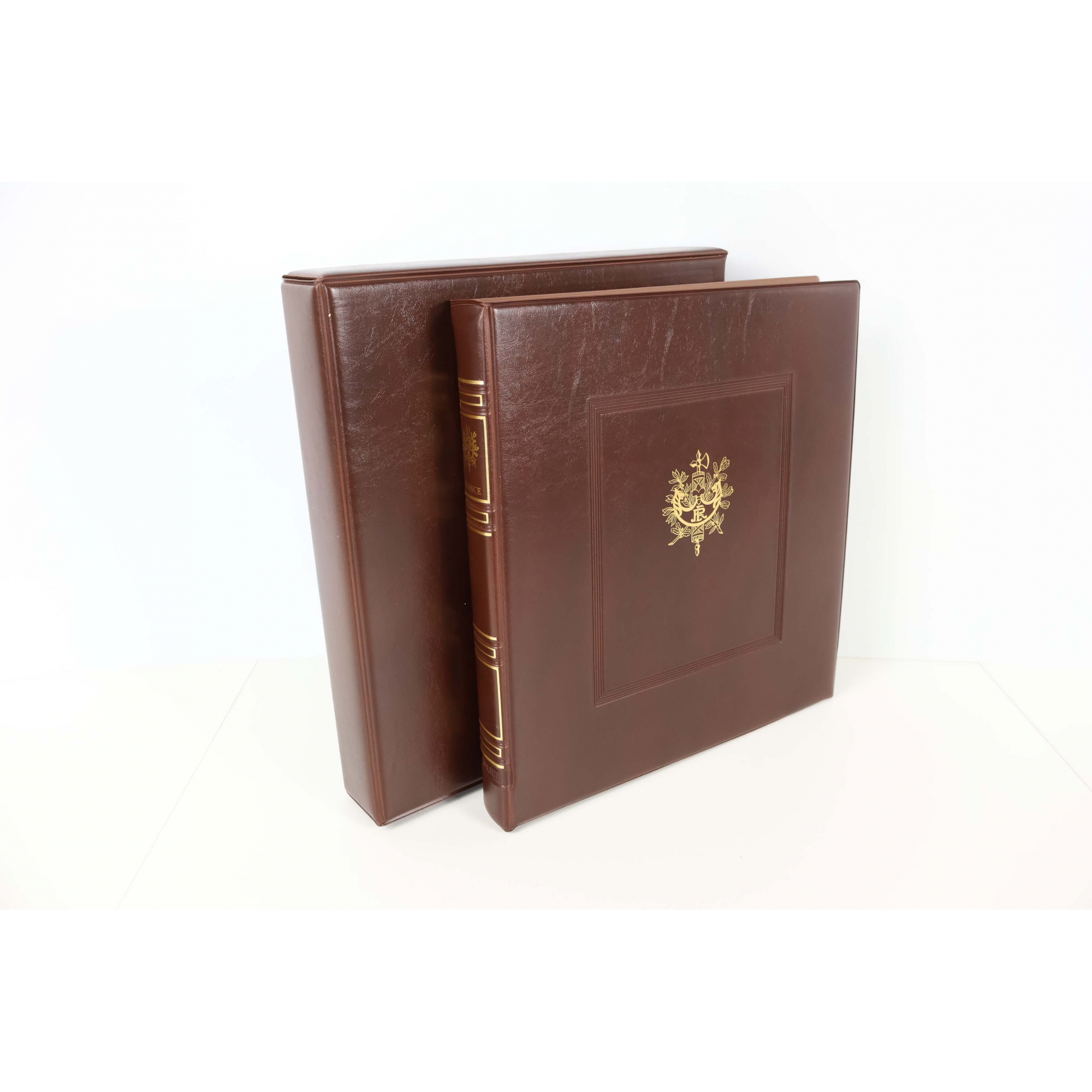 CLASSEUR MARINI POUR TIMBRES AUTOADHÉSIFS DE FRANCE DE 2008 À 2016 BEAU MATERIEL