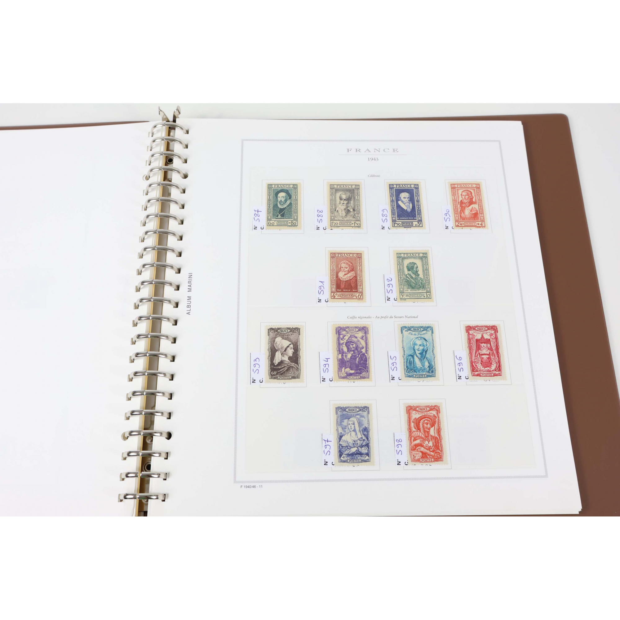 COLLECTION DE FRANCE DE 1941 À 1946 CLASSEUR HAUT DE GAMME MARINI TIMBRES NEUFS