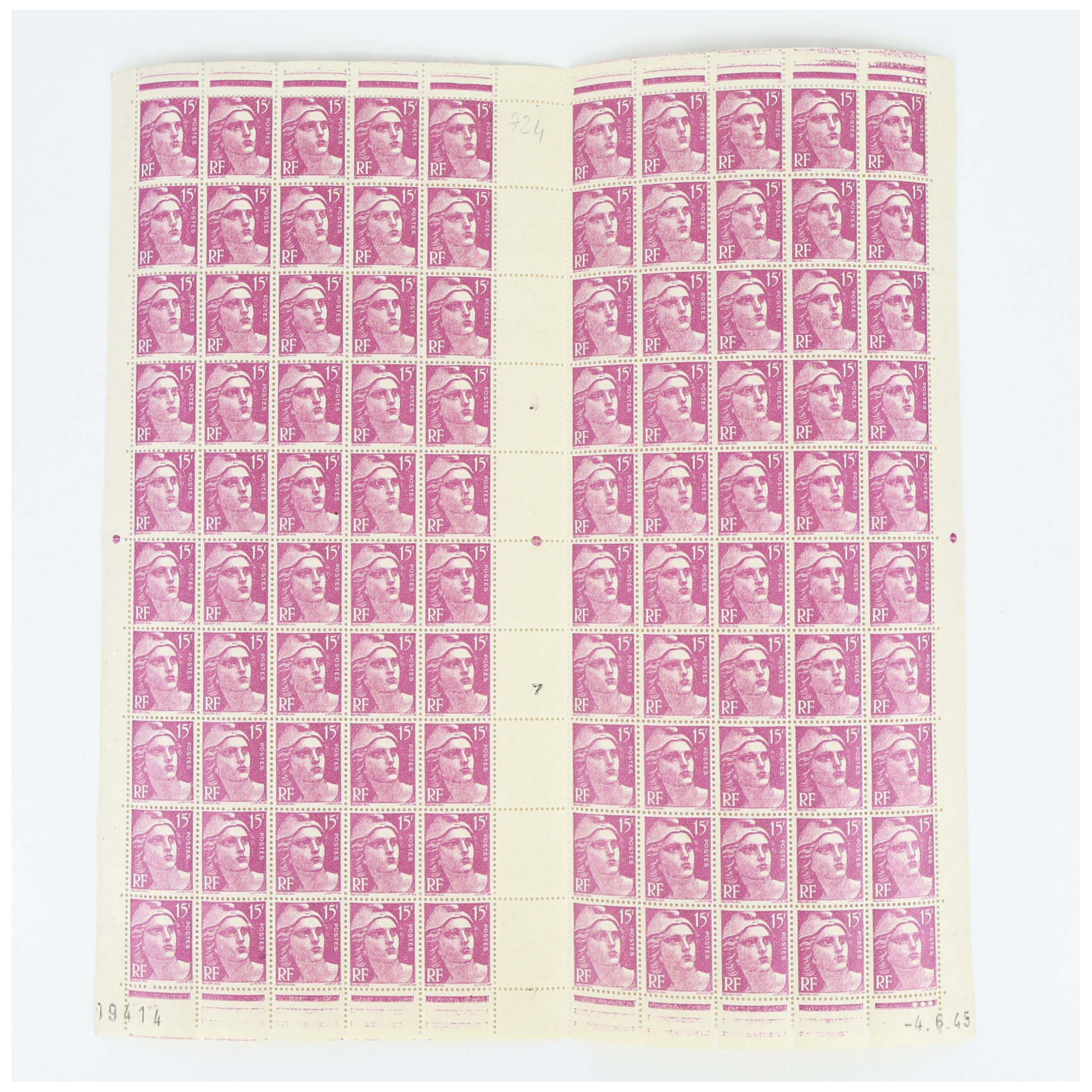 FEUILLE COMPLÈTE DE FRANCE DE 100 TIMBRES NEUFS** N°724 "MARIANNE DE GANDON"