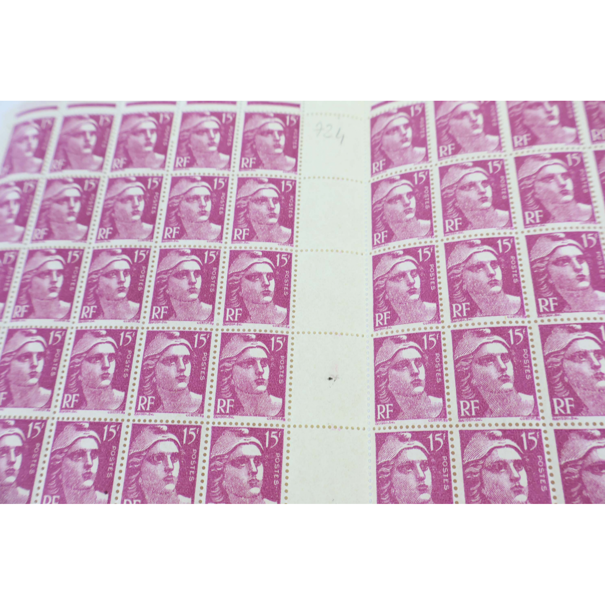 FEUILLE COMPLÈTE DE FRANCE DE 100 TIMBRES NEUFS** N°724 "MARIANNE DE GANDON"